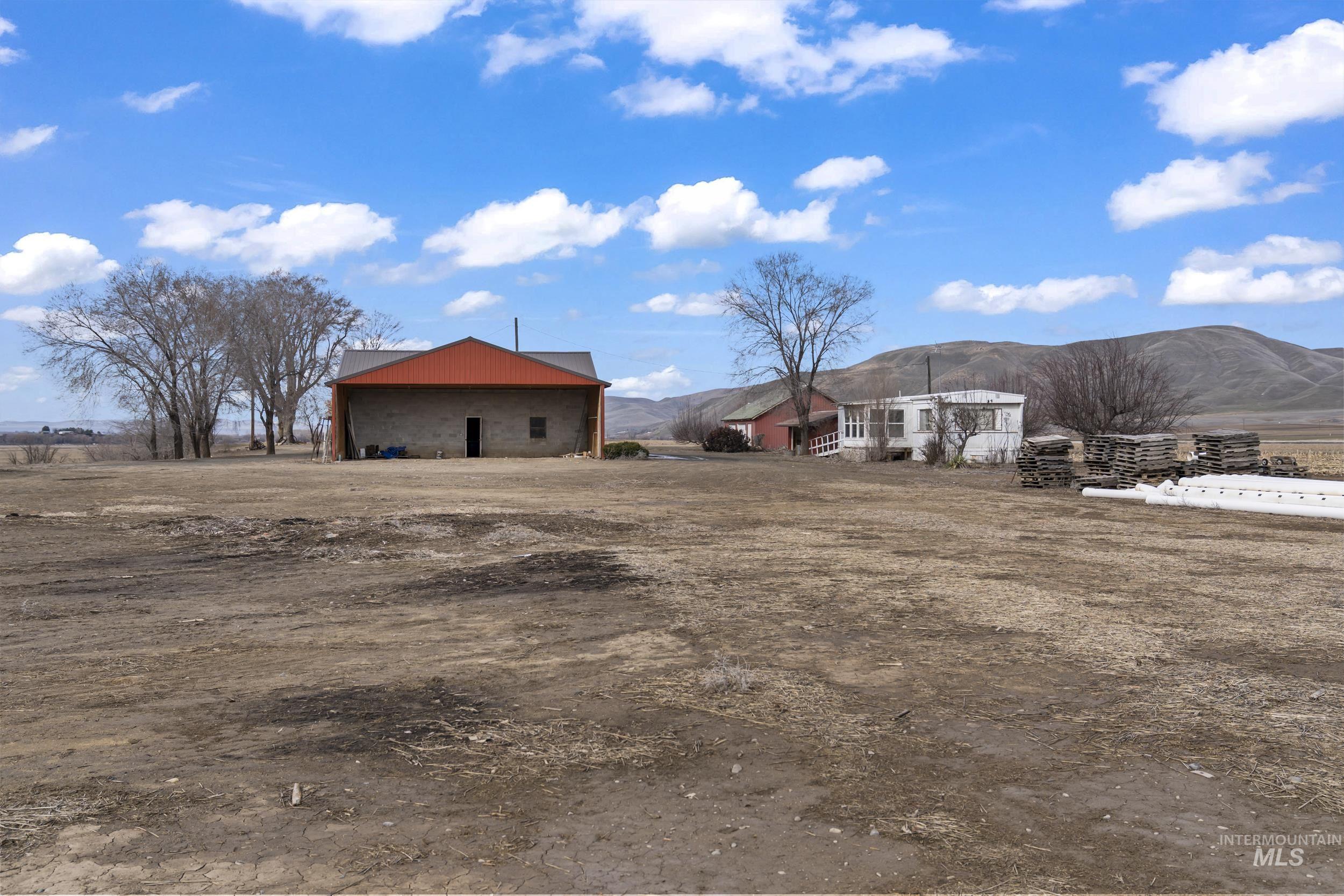 2117 Weiser River Road, Weiser, Idaho 83672, 3 Bedrooms, 1.5 Bathrooms, Farm & Ranch For Sale, Price $3,375,000, 98939019