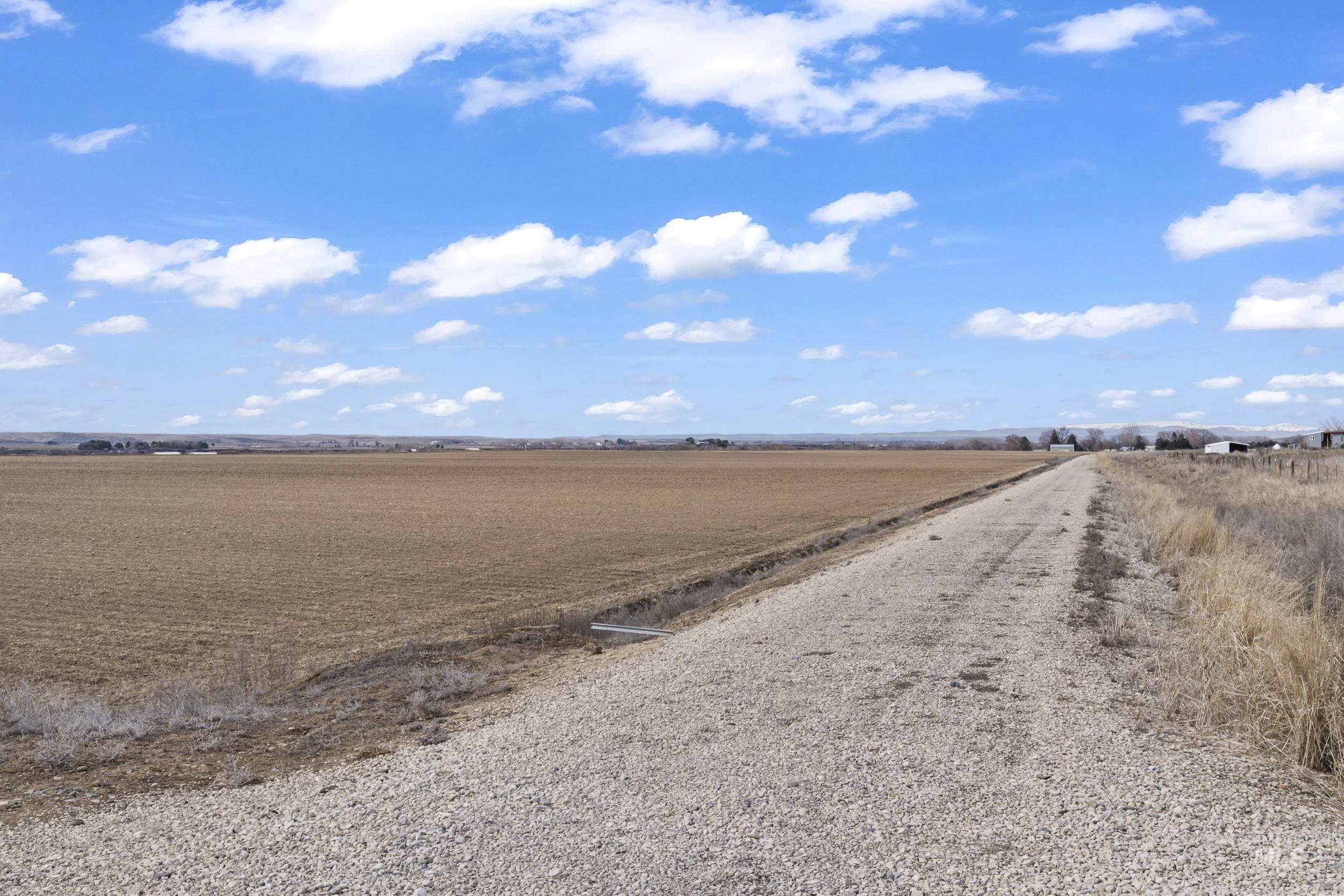 2117 Weiser River Road, Weiser, Idaho 83672, 3 Bedrooms, 1.5 Bathrooms, Farm & Ranch For Sale, Price $3,375,000, 98939019