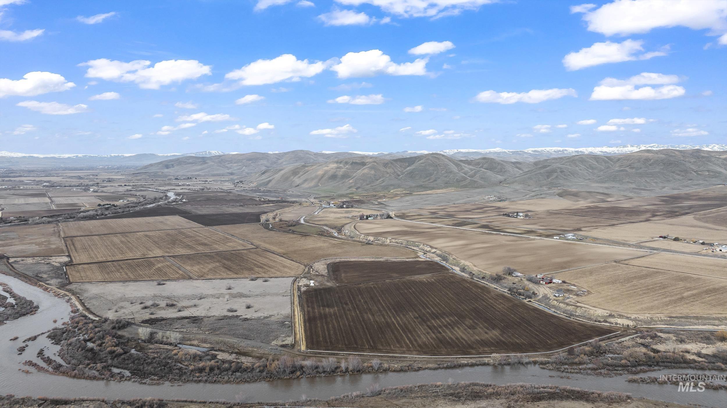 2117 Weiser River Road, Weiser, Idaho 83672, 3 Bedrooms, 1.5 Bathrooms, Farm & Ranch For Sale, Price $3,375,000, 98939019
