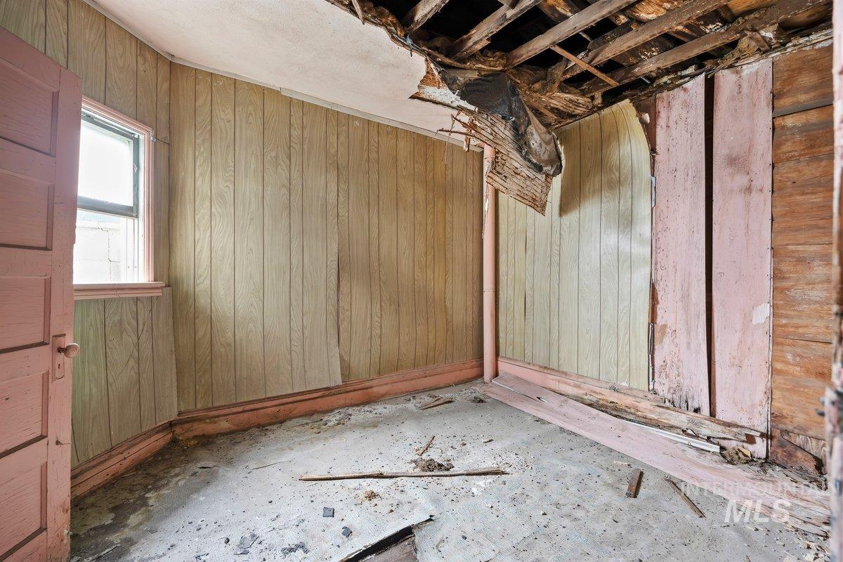 228 W Main, Jerome, Idaho 83338, 9 Rooms, Business/Commercial For Sale, Price $105,000, 98939239