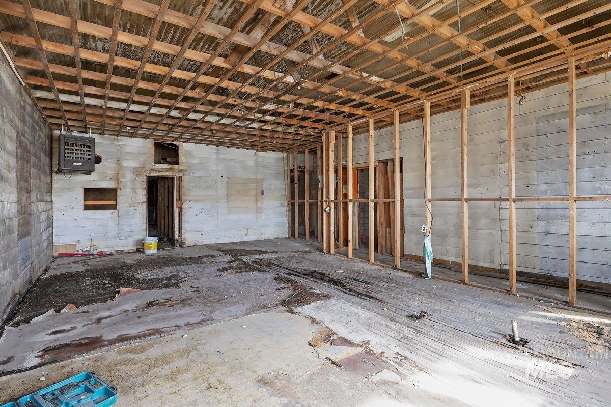 228 W Main, Jerome, Idaho 83338, 9 Rooms, Business/Commercial For Sale, Price $105,000, 98939239
