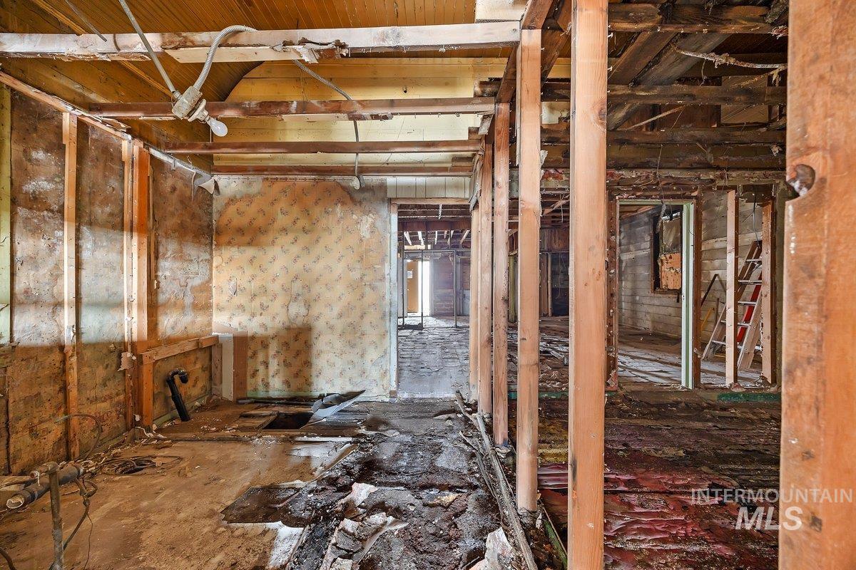 228 W Main, Jerome, Idaho 83338, 9 Rooms, Business/Commercial For Sale, Price $105,000, 98939239