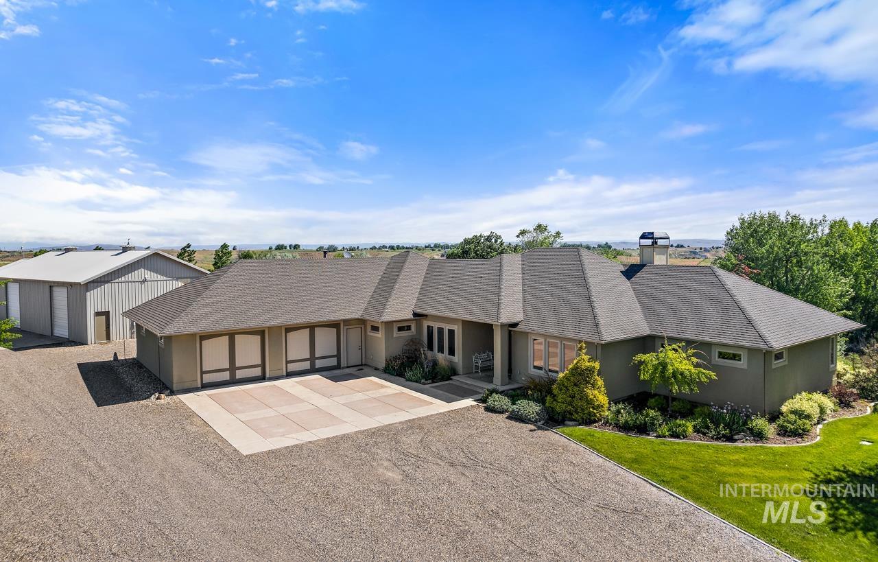 4532 Oak Rd B, Ontario, Oregon 97914, 4 Bedrooms, 2.5 Bathrooms, Farm & Ranch For Sale, Price $1,549,900,MLS 98939493