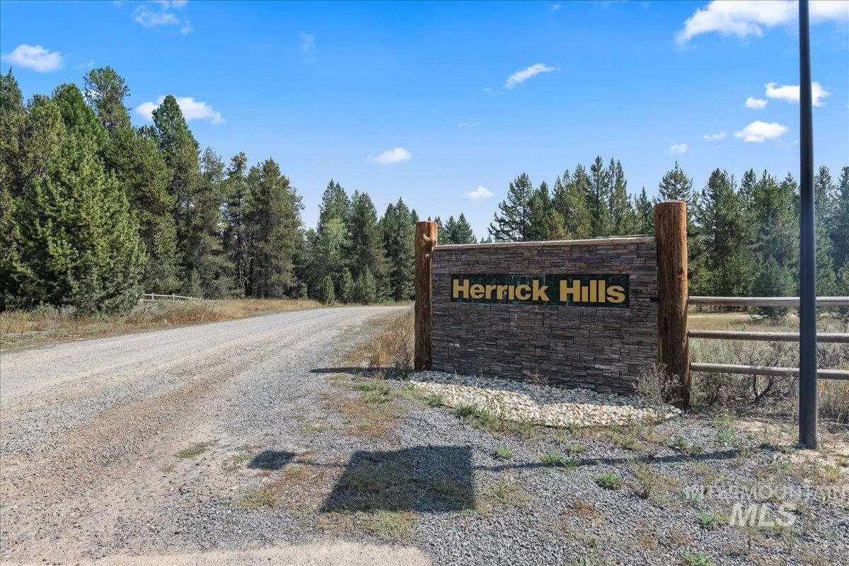 100 Coit Drive, Cascade, Idaho 83611, Land For Sale, Price $365,000, 98941305