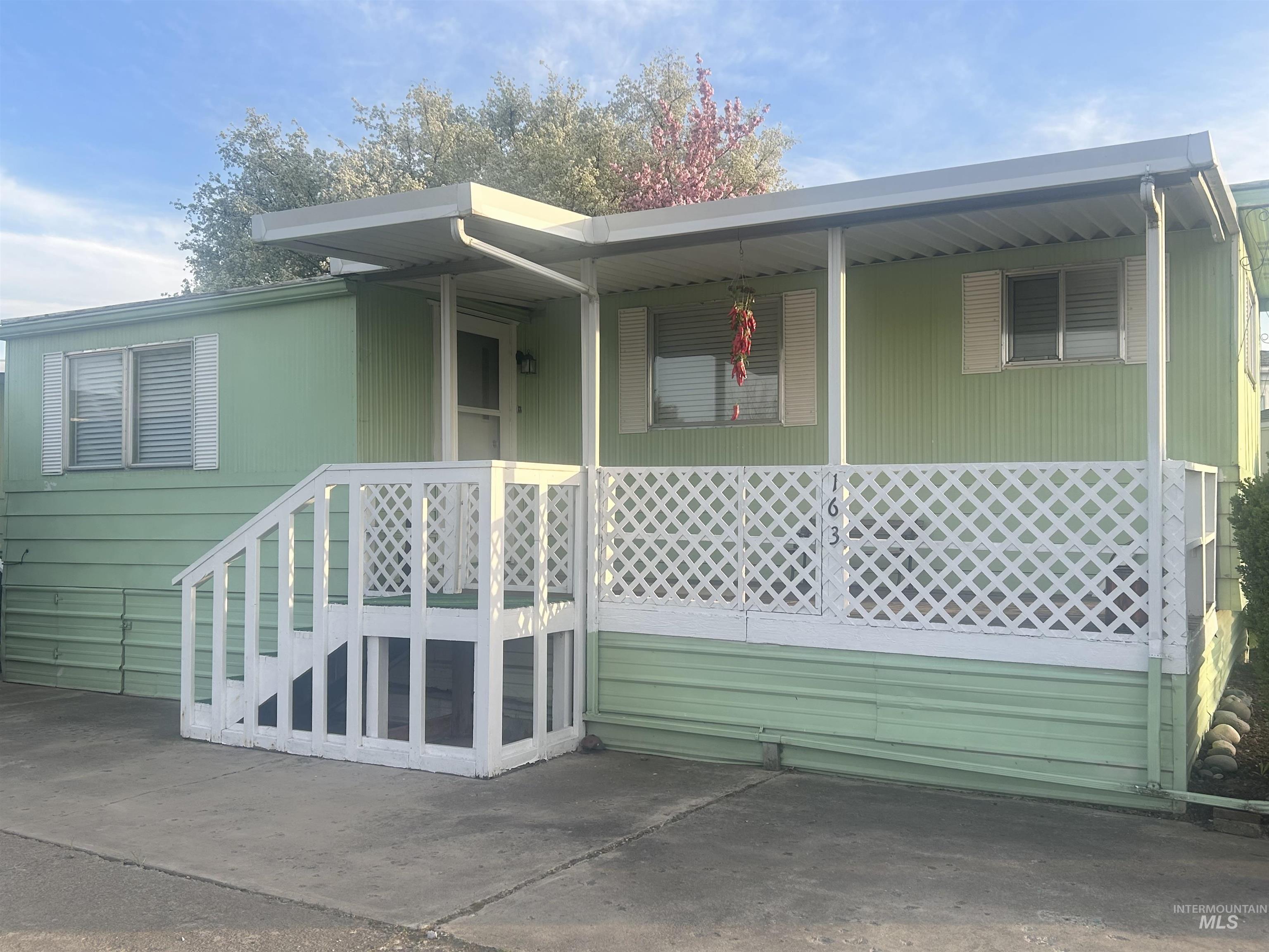 2015 6th Ave, Clarkston, Washington 99403, 2 Bedrooms, 1 Bathroom, Residential For Sale, Price $47,500,MLS 98941550