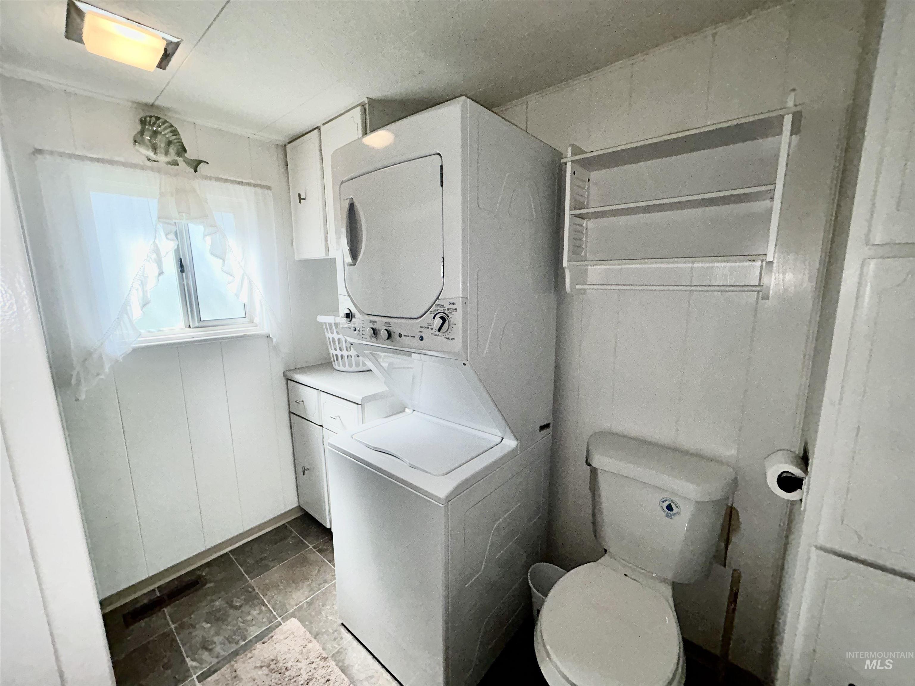 2015 6th Ave, Clarkston, Washington 99403, 2 Bedrooms, 1 Bathroom, Residential For Sale, Price $47,500,MLS 98941550