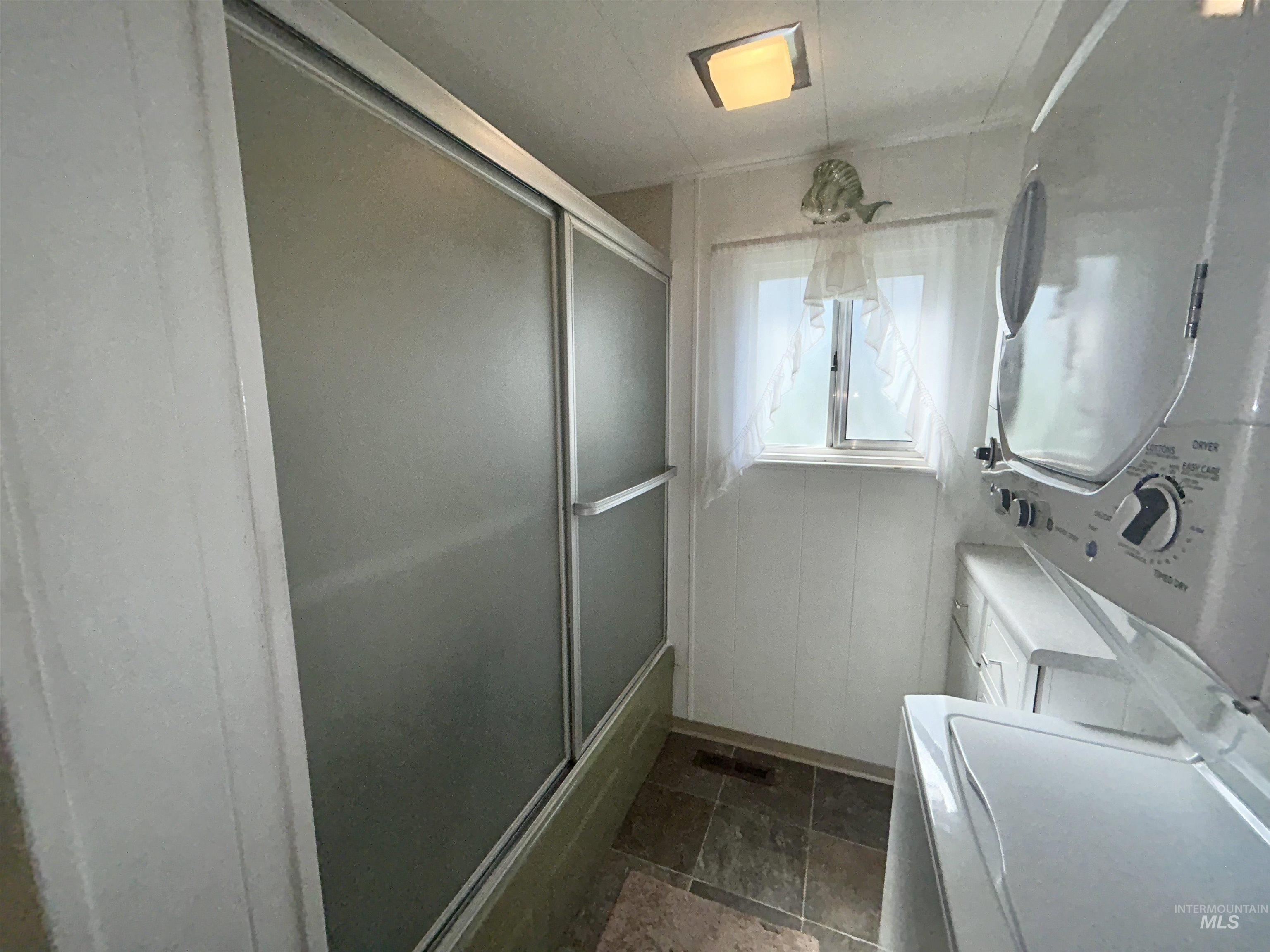 2015 6th Ave, Clarkston, Washington 99403, 2 Bedrooms, 1 Bathroom, Residential For Sale, Price $47,500,MLS 98941550