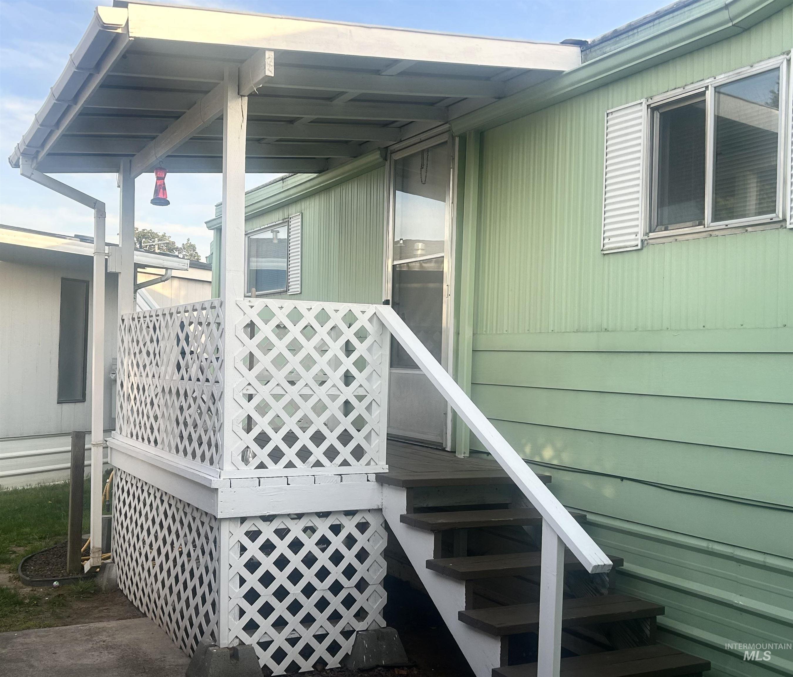 2015 6th Ave, Clarkston, Washington 99403, 2 Bedrooms, 1 Bathroom, Residential For Sale, Price $47,500,MLS 98941550