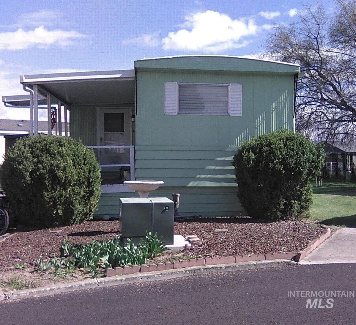 2015 6th Ave, Clarkston, Washington 99403, 2 Bedrooms, 1 Bathroom, Residential For Sale, Price $47,500,MLS 98941550