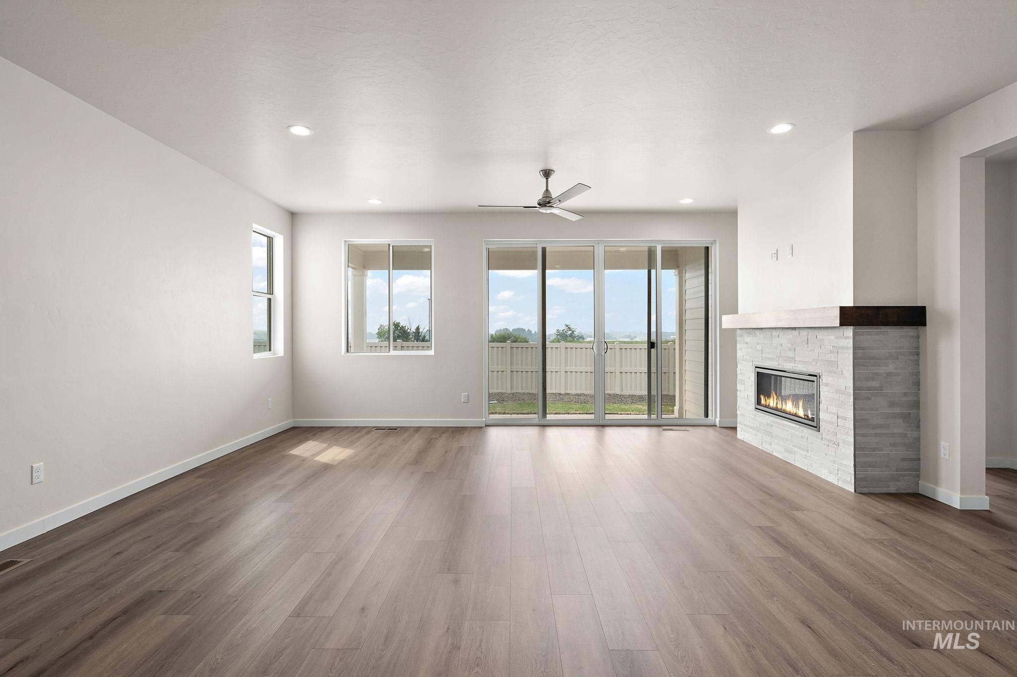 1230 Stirling Meadows Ct, Middleton, Idaho 83644, 3 Bedrooms, 2 Bathrooms, Residential For Sale, Price $549,990, 98942191