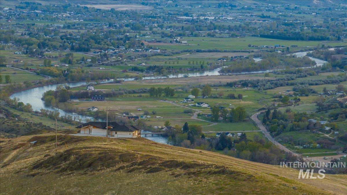 5225 Spring Creek Rd, Emmett, Idaho 83617-9115, 5 Bedrooms, 5 Bathrooms, Residential For Sale, Price $1,990,000, 98942198