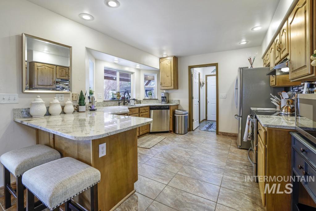 267 Dollar Hide Way, Jerome, Idaho 83338-6554, 4 Bedrooms, 3.5 Bathrooms, Residential For Sale, Price $650,000, 98942202