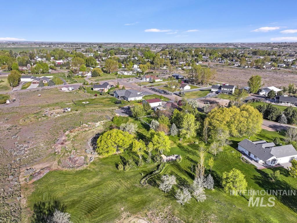 267 Dollar Hide Way, Jerome, Idaho 83338-6554, 4 Bedrooms, 3.5 Bathrooms, Residential For Sale, Price $650,000, 98942202