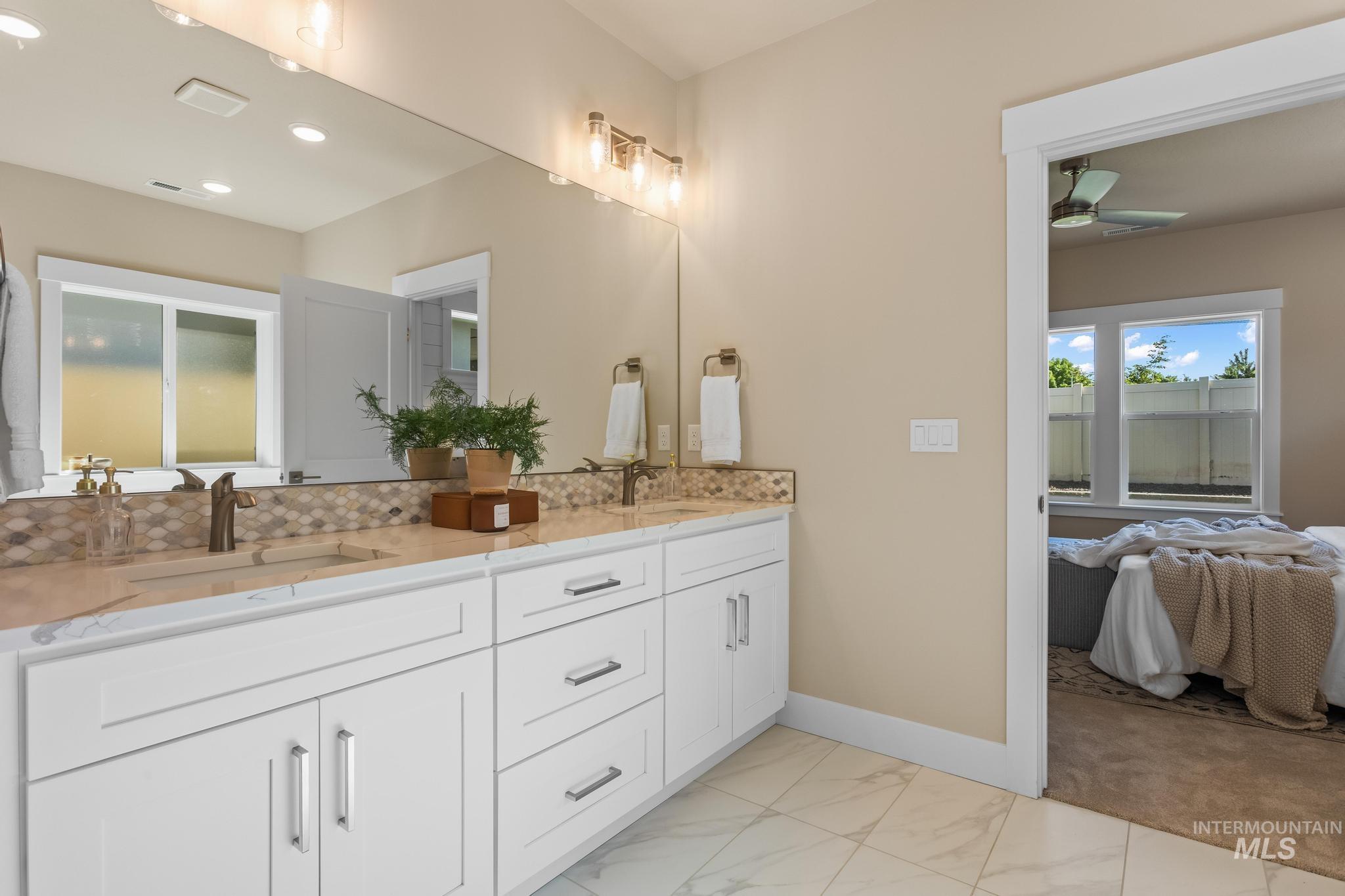 1737 E Grayson, Meridian, Idaho 83642, 3 Bedrooms, 2 Bathrooms, Residential For Sale, Price $534,900, 98942208