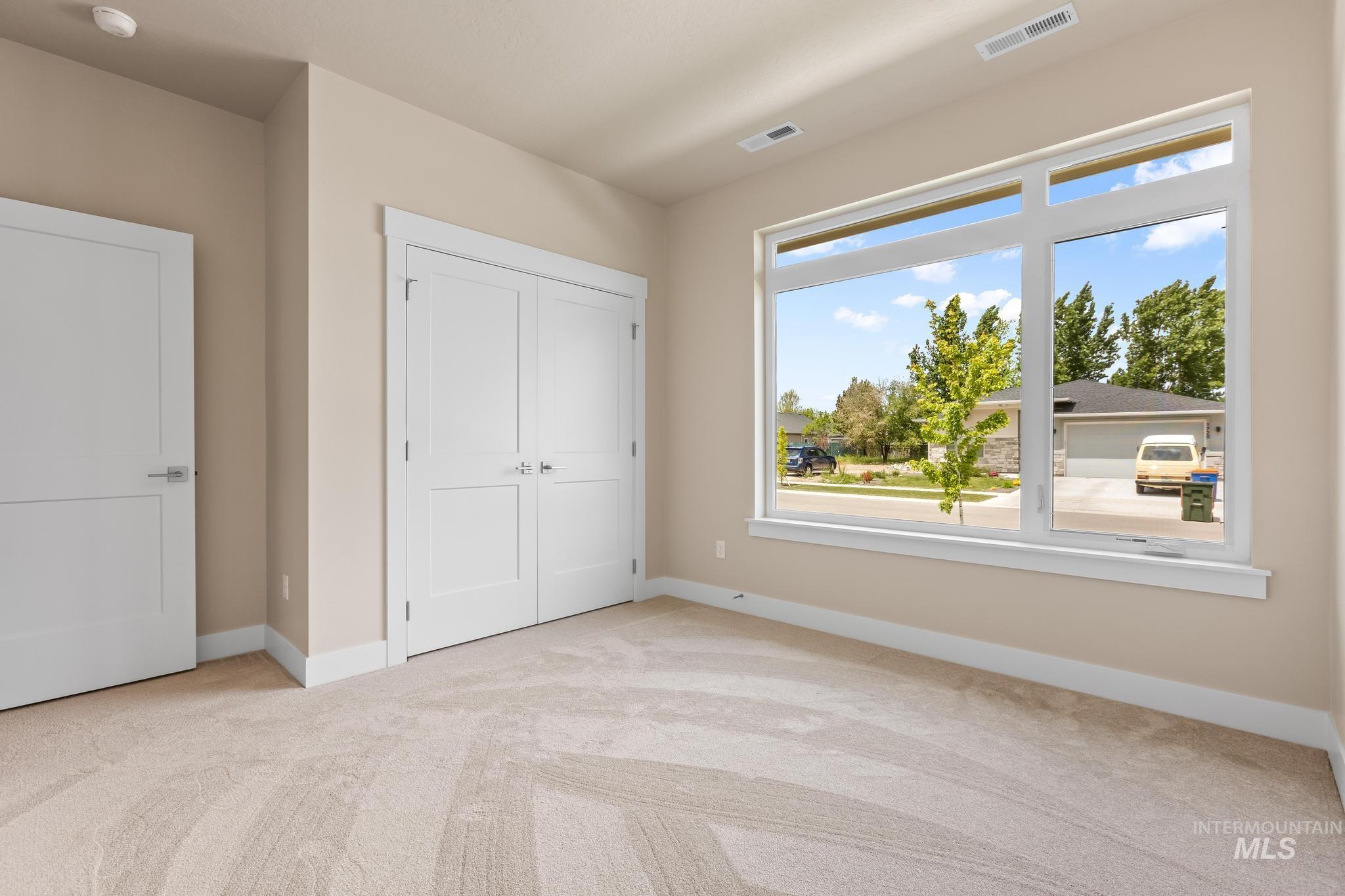 1737 E Grayson, Meridian, Idaho 83642, 3 Bedrooms, 2 Bathrooms, Residential For Sale, Price $534,900, 98942208