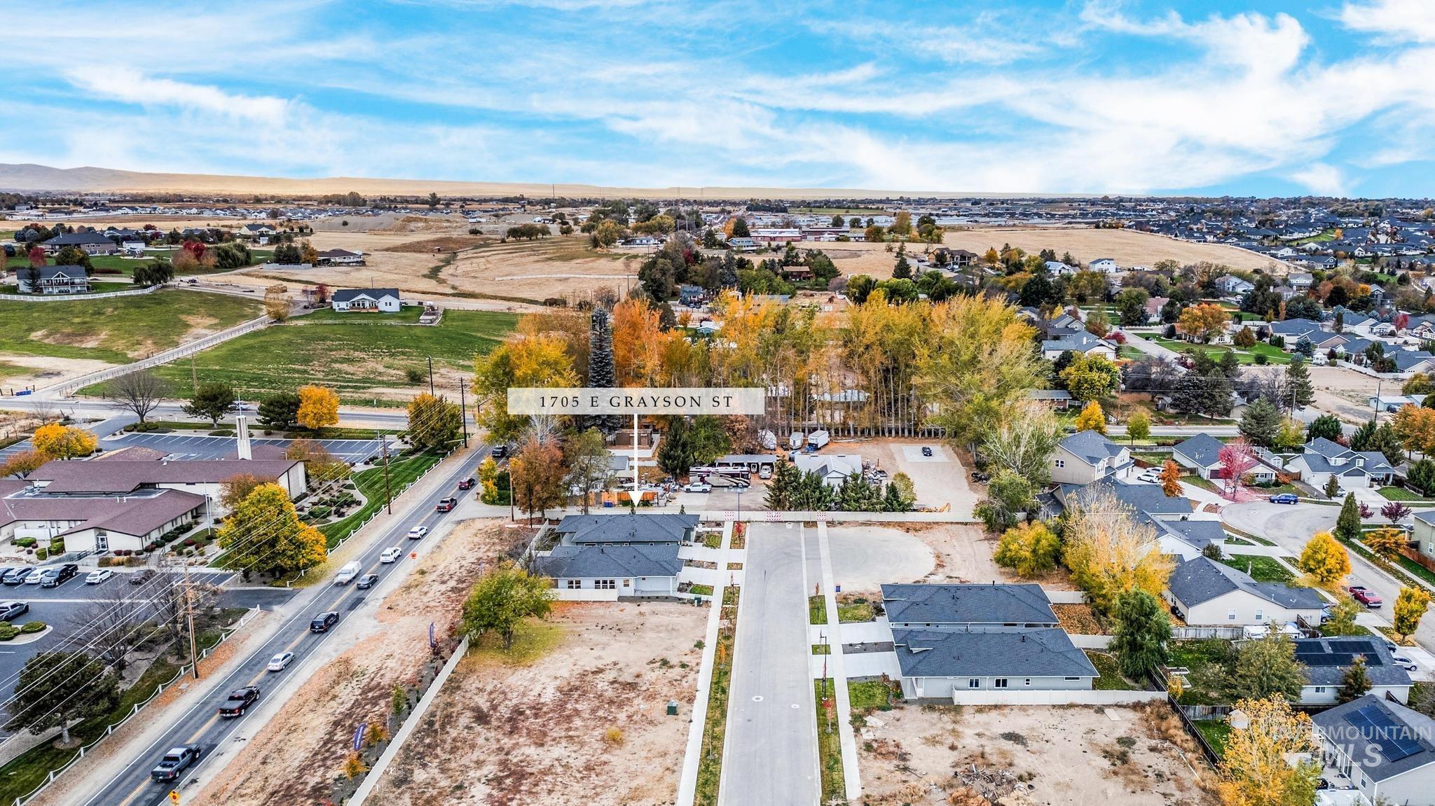 1737 E Grayson, Meridian, Idaho 83642, 3 Bedrooms, 2 Bathrooms, Residential For Sale, Price $534,900, 98942208