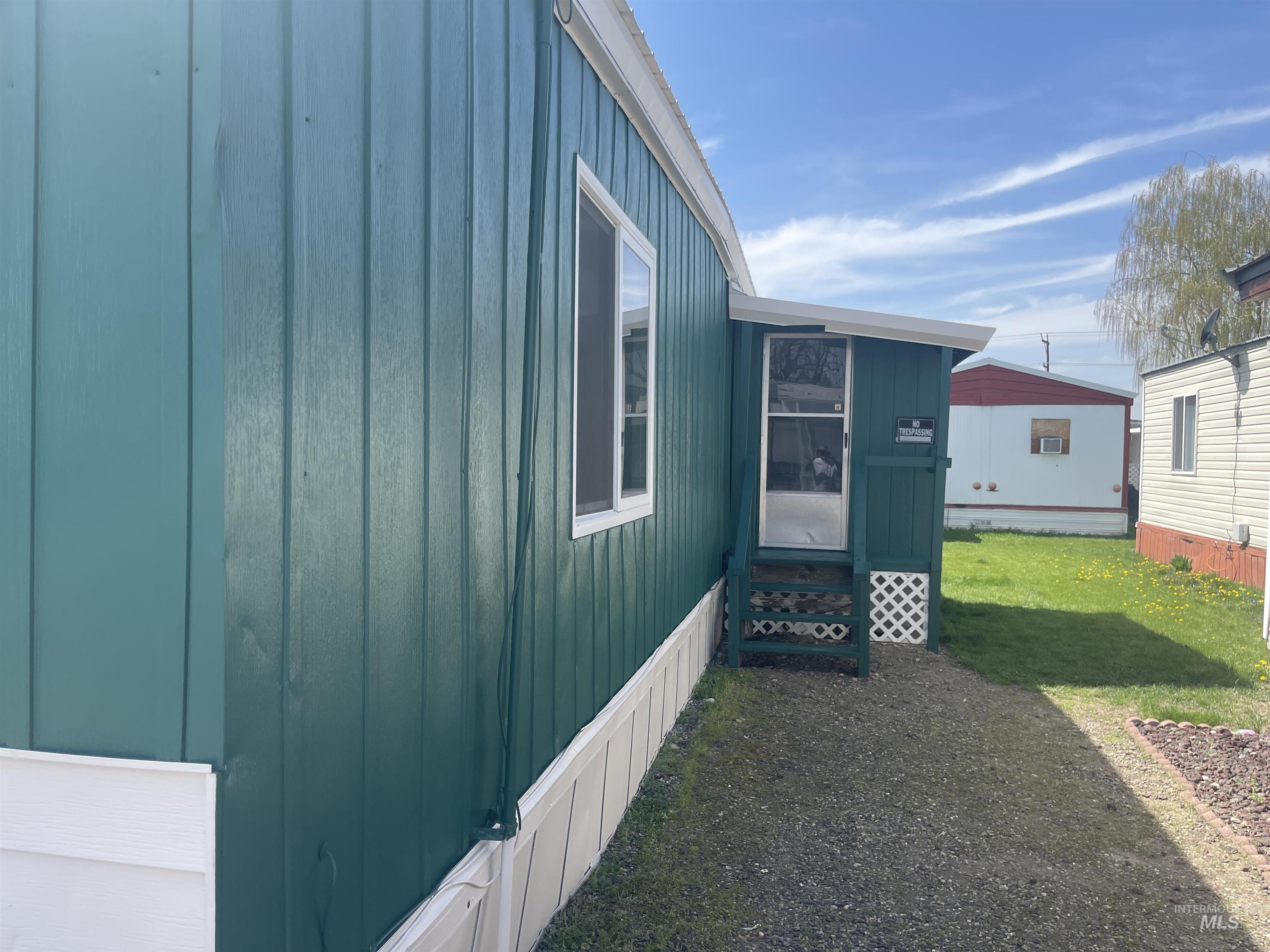 297 Phaeton Lane, Ontario, Oregon 97914, 2 Bedrooms, 1 Bathroom, Residential For Sale, Price $25,000, 98942358