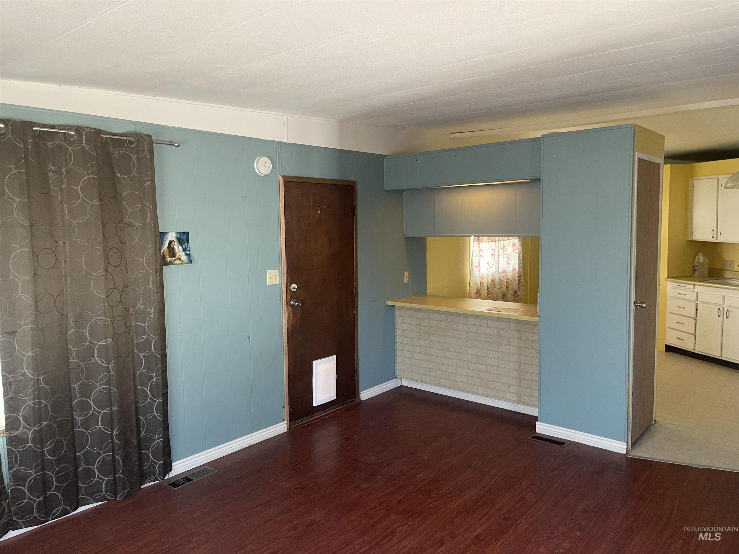 297 Phaeton Lane, Ontario, Oregon 97914, 2 Bedrooms, 1 Bathroom, Residential For Sale, Price $25,000, 98942358