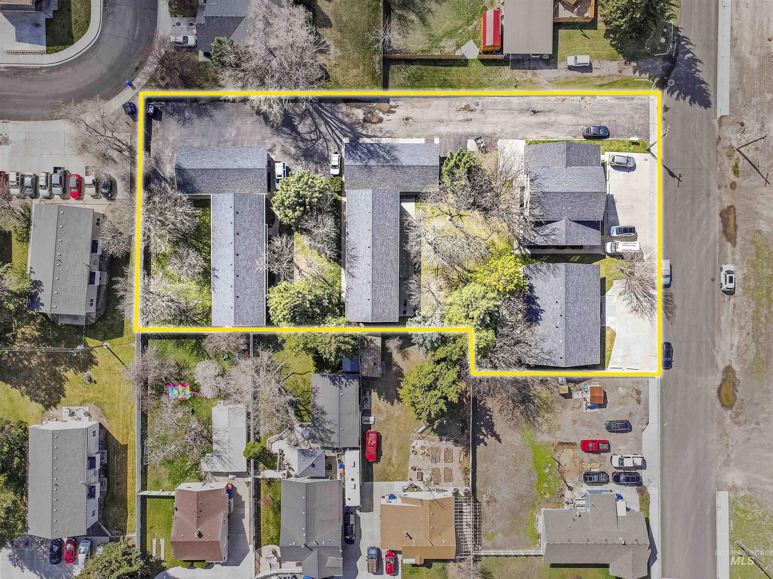 147 Robbins Ave, Twin Falls, Idaho 83301, 2 Bedrooms, 1.5 Bathrooms, Residential Income For Rent, Price $775,000, 98942409