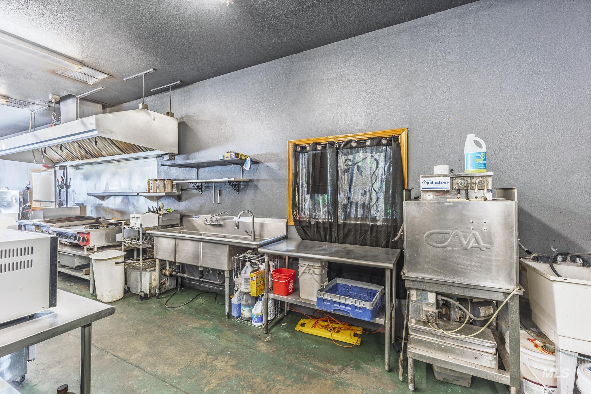 603 N Front Street - The Hangout, CottonWood, Idaho 83522, Business/Commercial For Sale, Price $259,000, 98942419