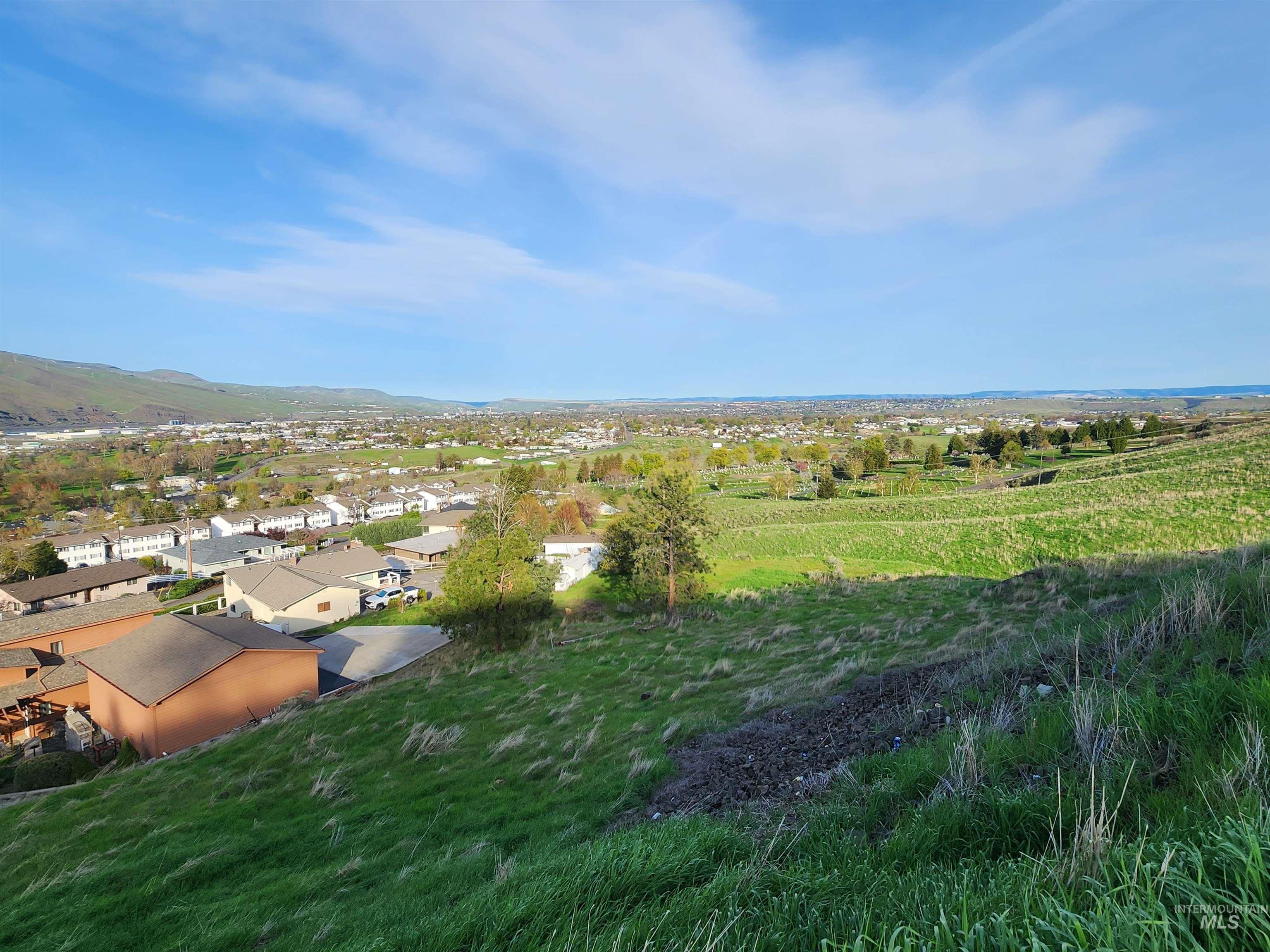 Lot 9 Valleyview Drive, Clarkston, Washington 99403, Land For Sale, Price $98,000, 98942421