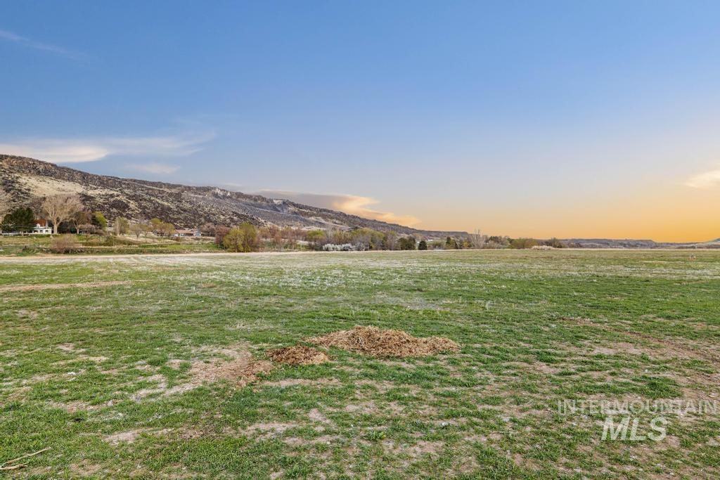 000 Lot 2 River Road, Bliss, Idaho 83314, Land For Sale, Price $250,000, 98942456