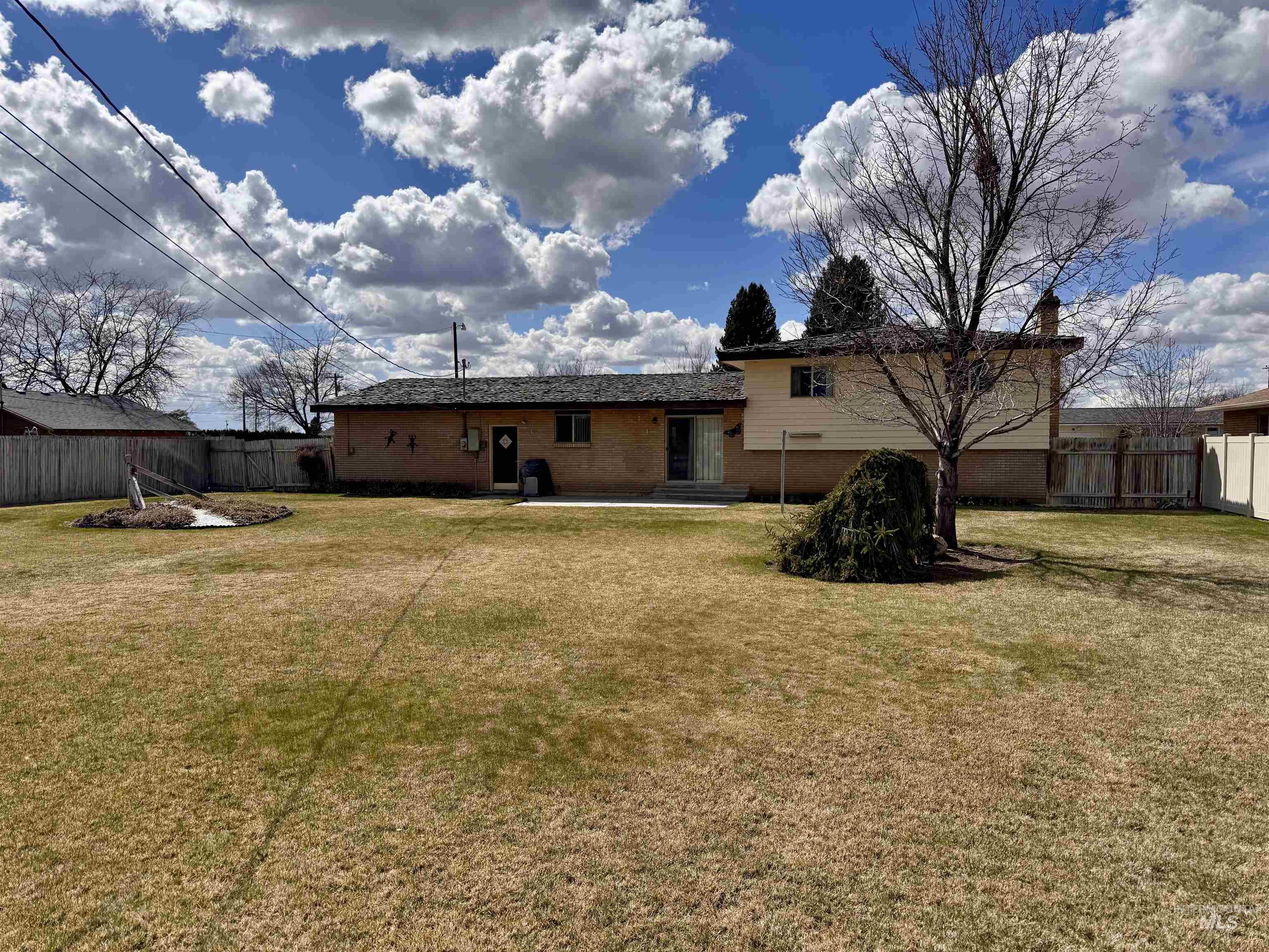 232 Pleasant Way, Rupert, Idaho 83350, 4 Bedrooms, 2 Bathrooms, Residential For Sale, Price $395,000, 98942484