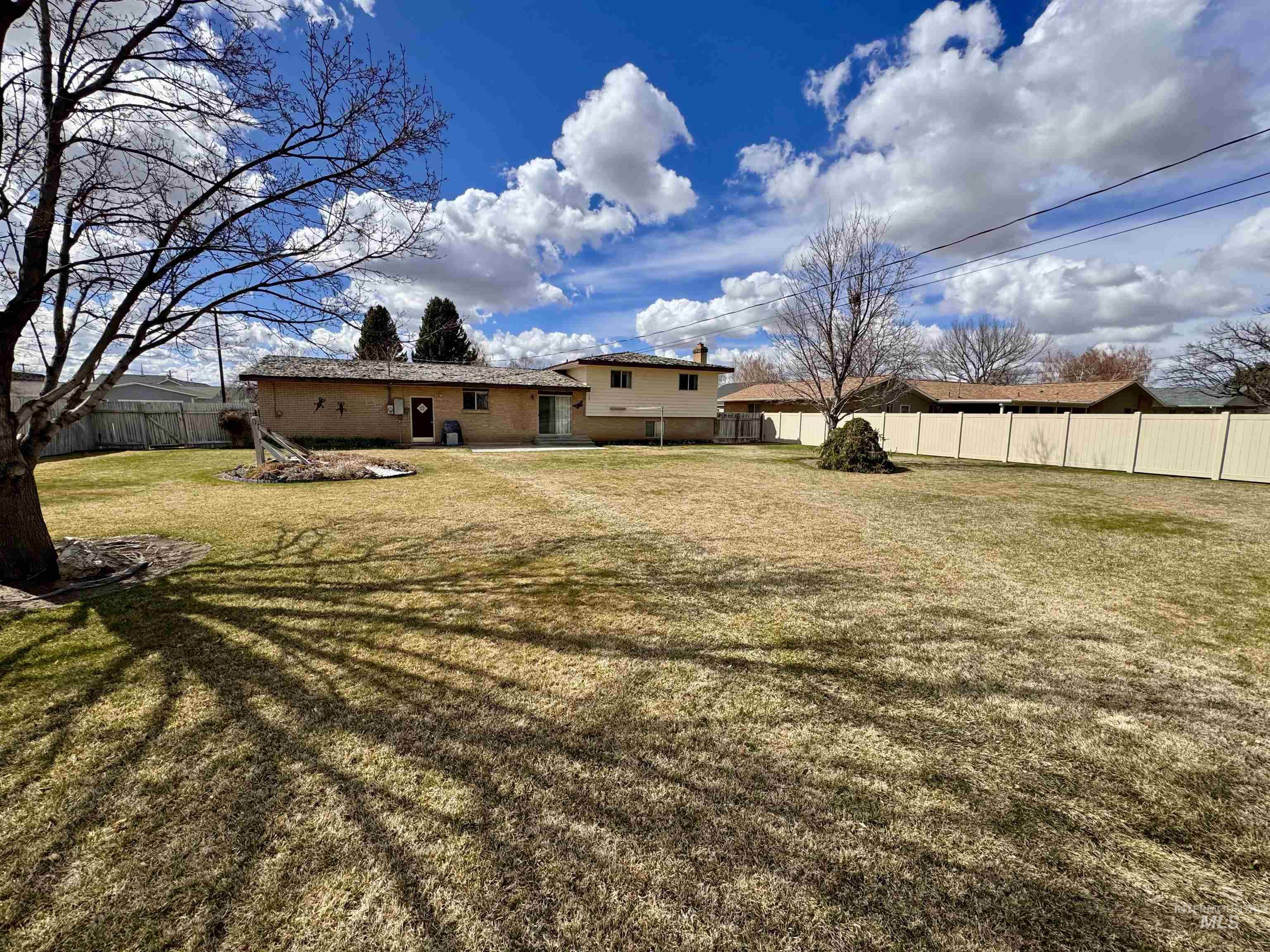 232 Pleasant Way, Rupert, Idaho 83350, 4 Bedrooms, 2 Bathrooms, Residential For Sale, Price $395,000, 98942484