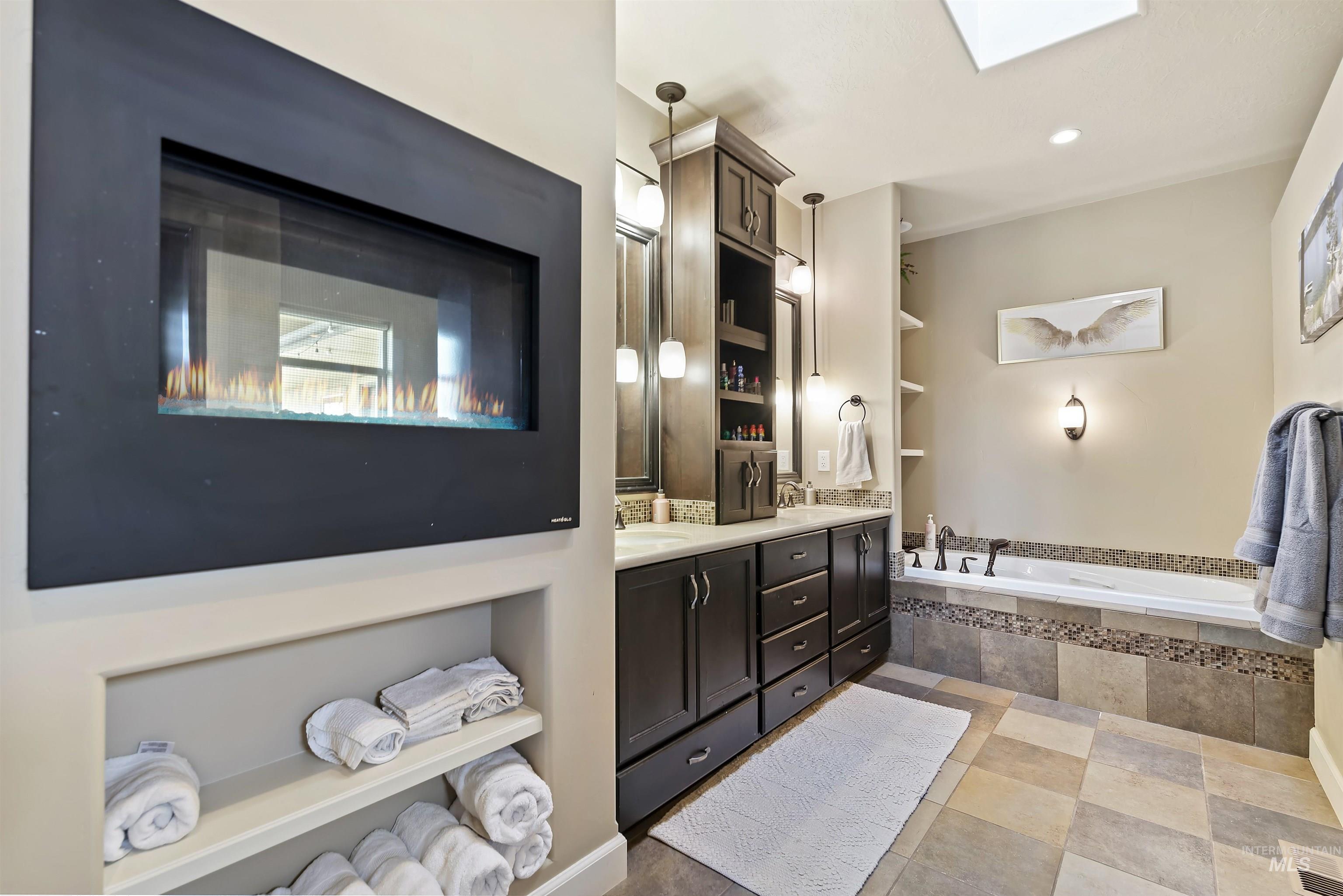 16300 S Curtis Rd., Kuna, Idaho 83634, 6 Bedrooms, 4 Bathrooms, Residential For Sale, Price $9,865,000, 98942625