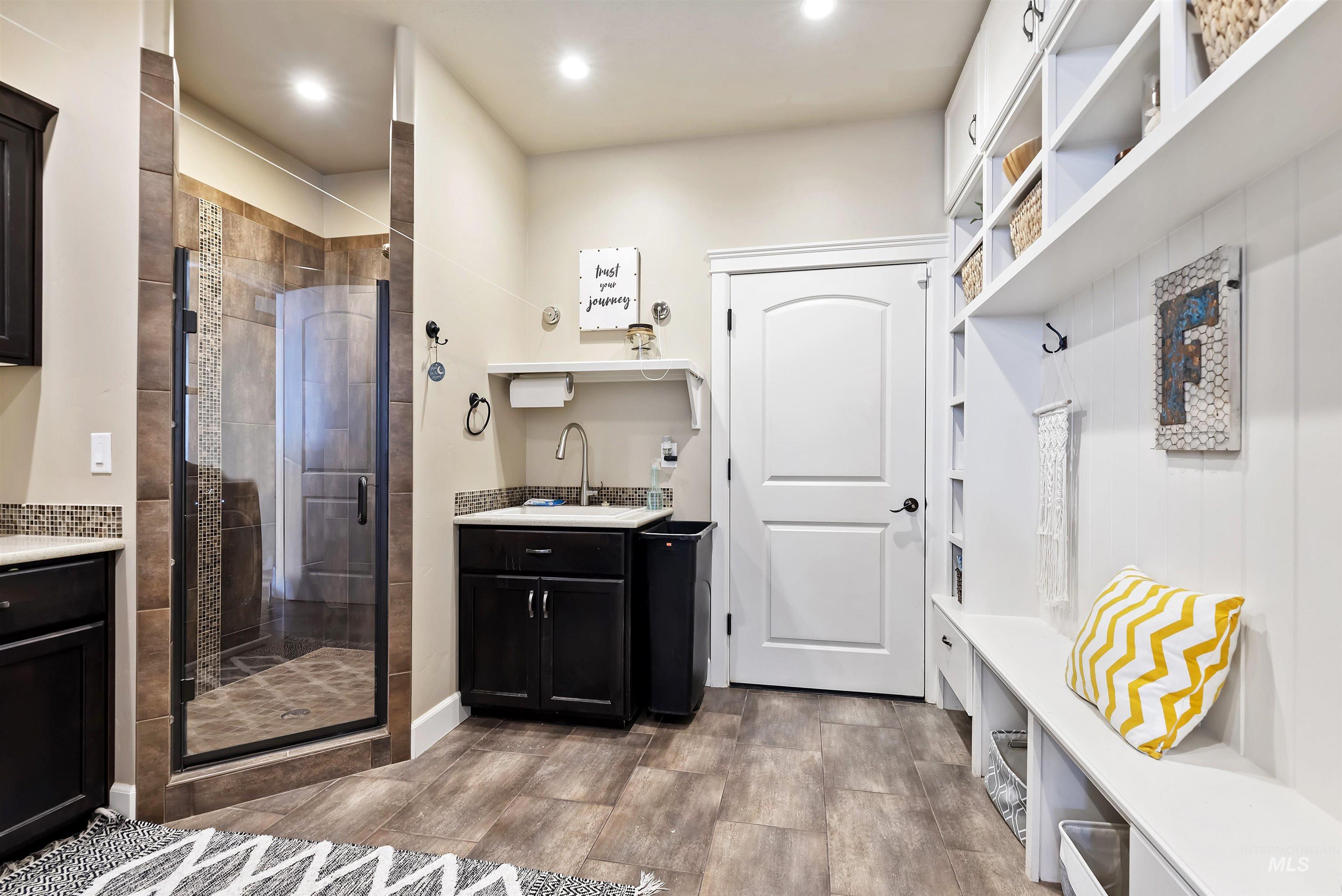 16300 S Curtis Rd., Kuna, Idaho 83634, 6 Bedrooms, 4 Bathrooms, Residential For Sale, Price $9,865,000, 98942625