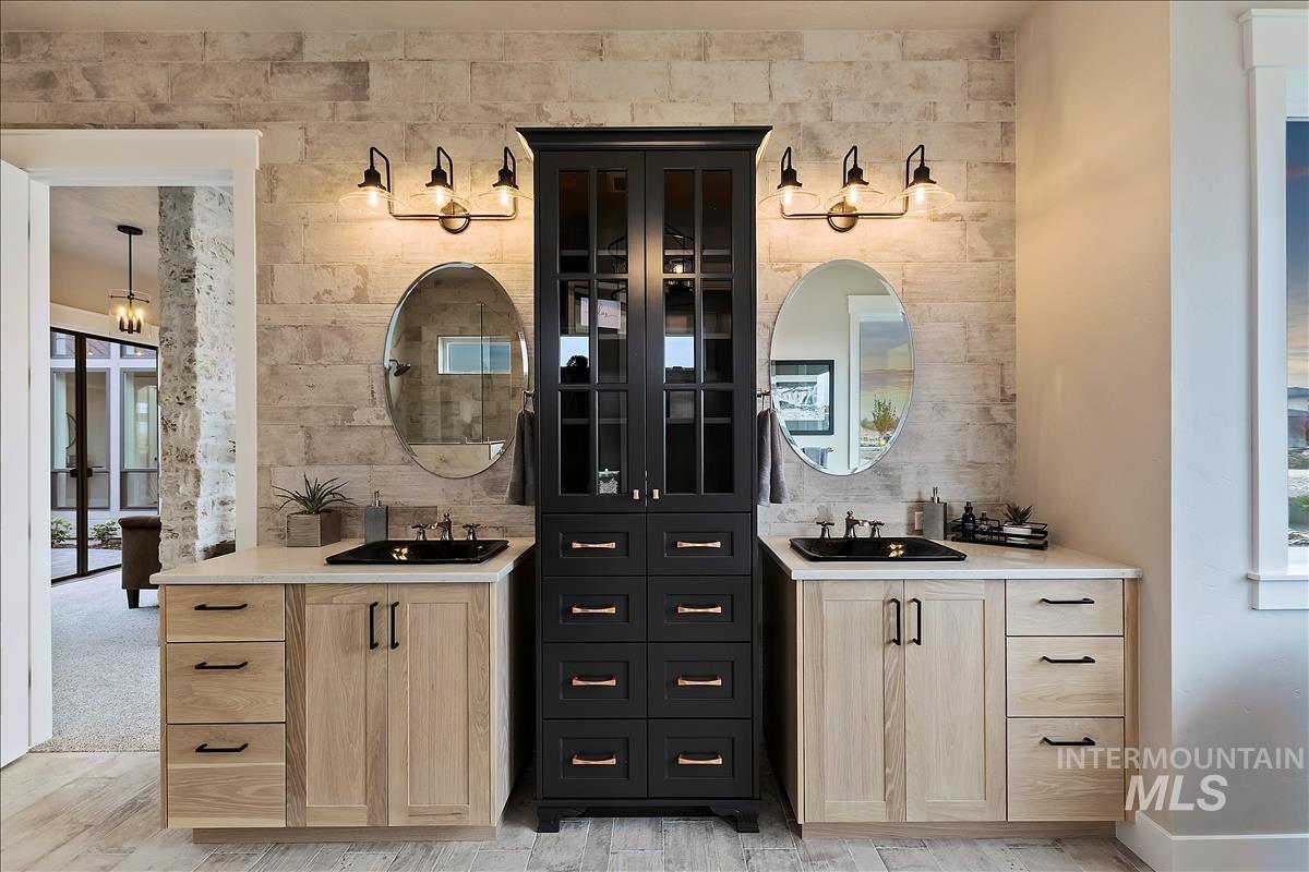 3427 N Hardwick Ave, Eagle, Idaho 83616, 4 Bedrooms, 4.5 Bathrooms, Residential For Sale, Price $2,845,000, 98942628