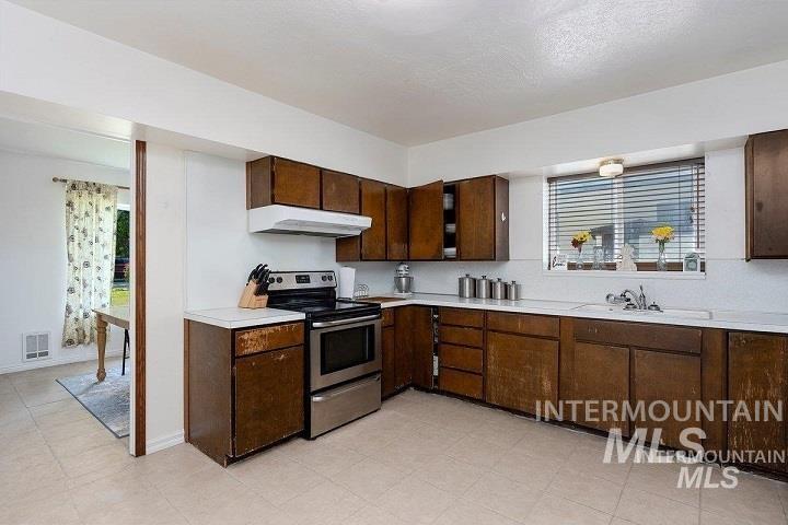 312 Boyd St W, Murtaugh, Idaho 83344, 5 Bedrooms, 2 Bathrooms, Residential For Sale, Price $299,000, 98942899