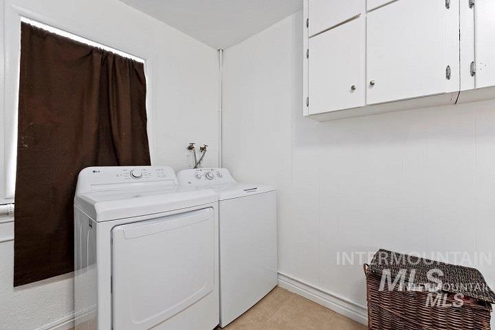 312 Boyd St W, Murtaugh, Idaho 83344, 5 Bedrooms, 2 Bathrooms, Residential For Sale, Price $299,000, 98942899