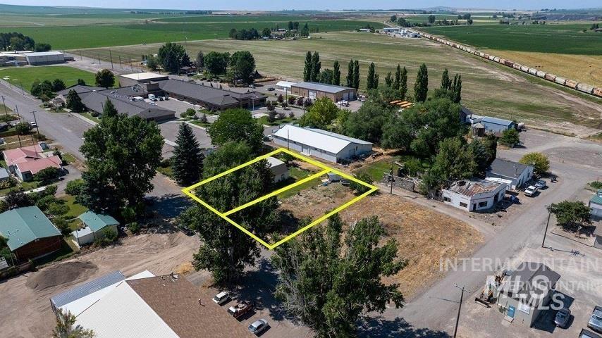 312 Boyd St W, Murtaugh, Idaho 83344, 5 Bedrooms, 2 Bathrooms, Residential For Sale, Price $299,000, 98942899