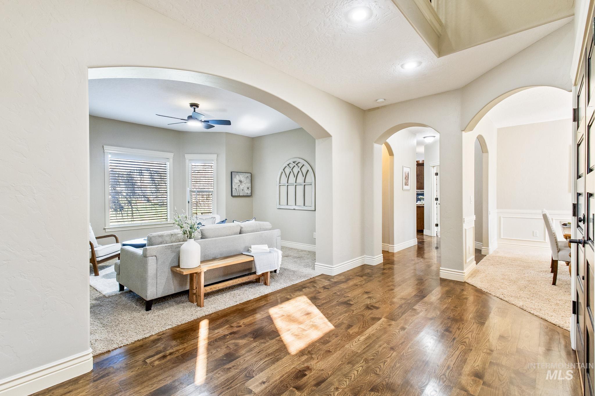 12160 W Pinewood River Lane, Star, Idaho 83669, 4 Bedrooms, 3.5 Bathrooms, Residential For Sale, Price $949,990,MLS 98942905
