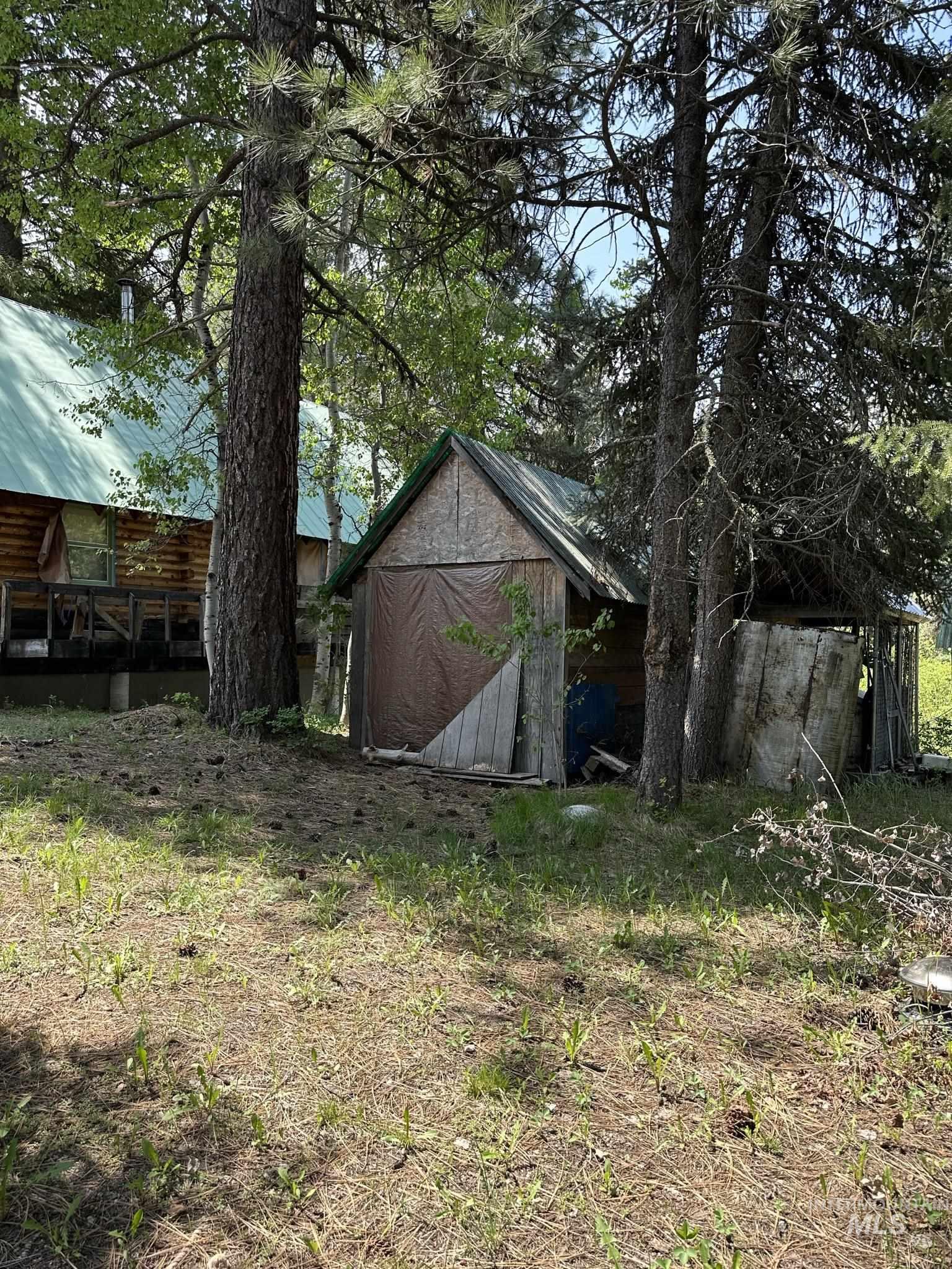 6 Willow Dr, Lowman, Idaho 83637, 3 Bedrooms, 1 Bathroom, Residential For Sale, Price $449,000, 98943062