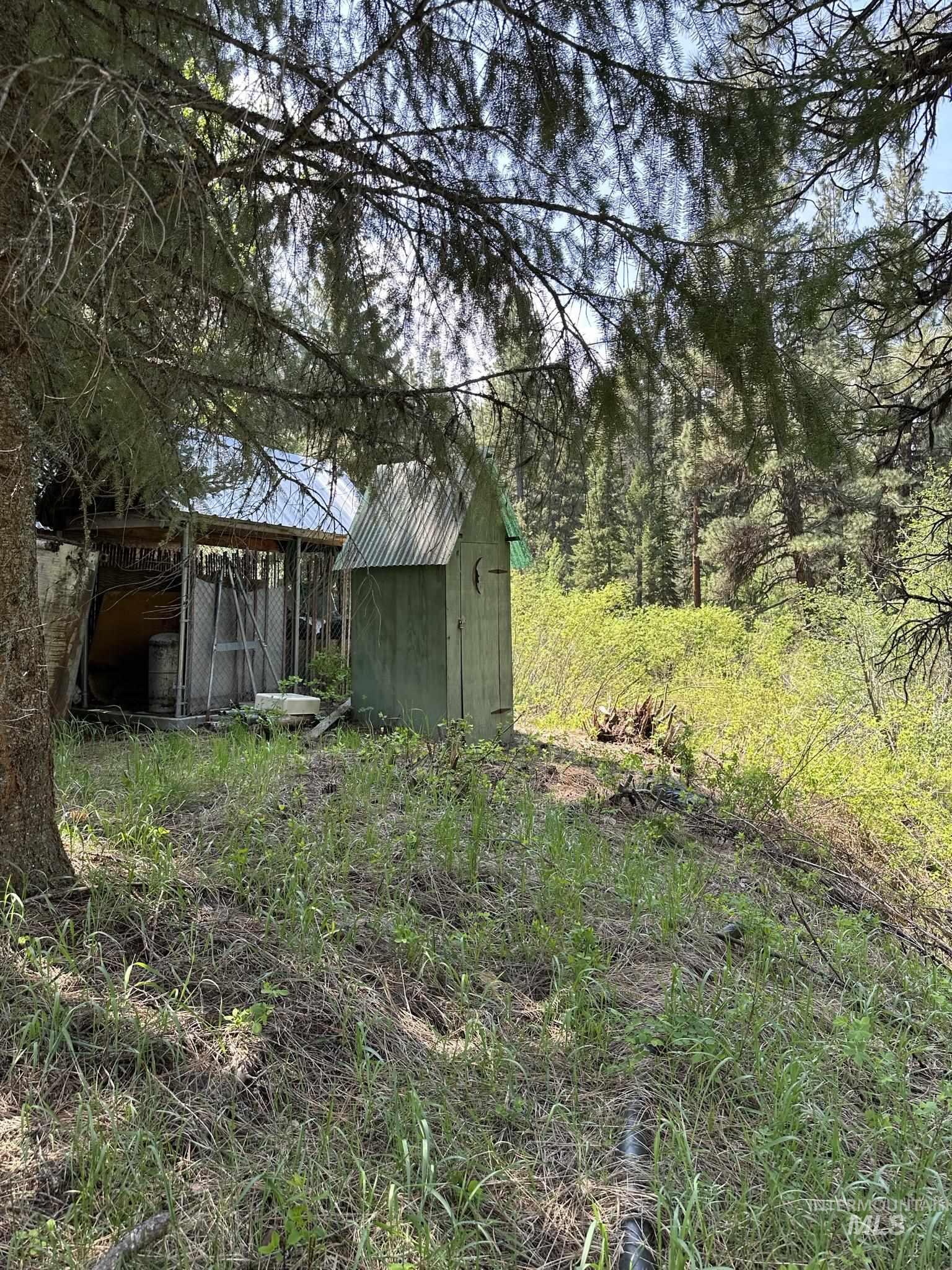 6 Willow Dr, Lowman, Idaho 83637, 3 Bedrooms, 1 Bathroom, Residential For Sale, Price $449,000, 98943062