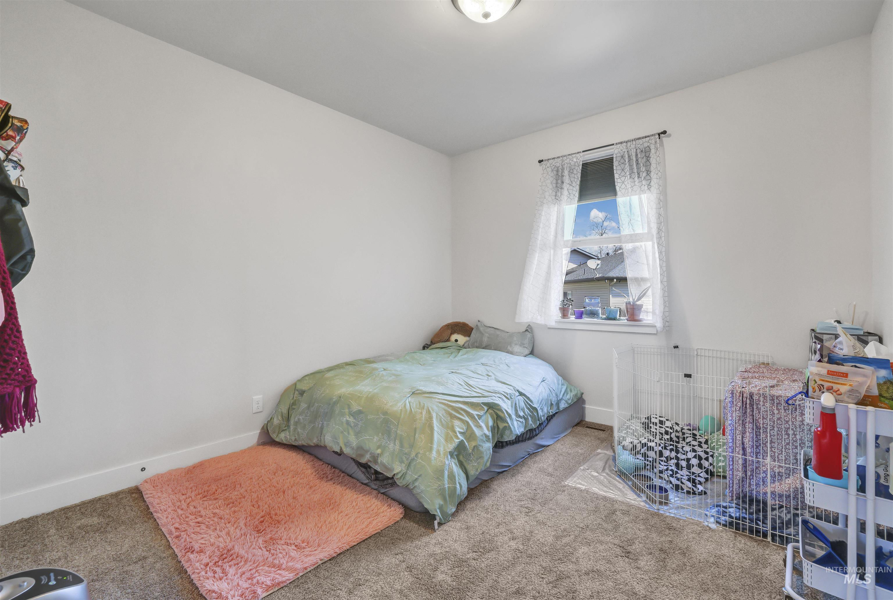 929 Applewood Dr, Buhl, Idaho 83316, 3 Bedrooms, 2 Bathrooms, Residential For Sale, Price $390,000, 98943068