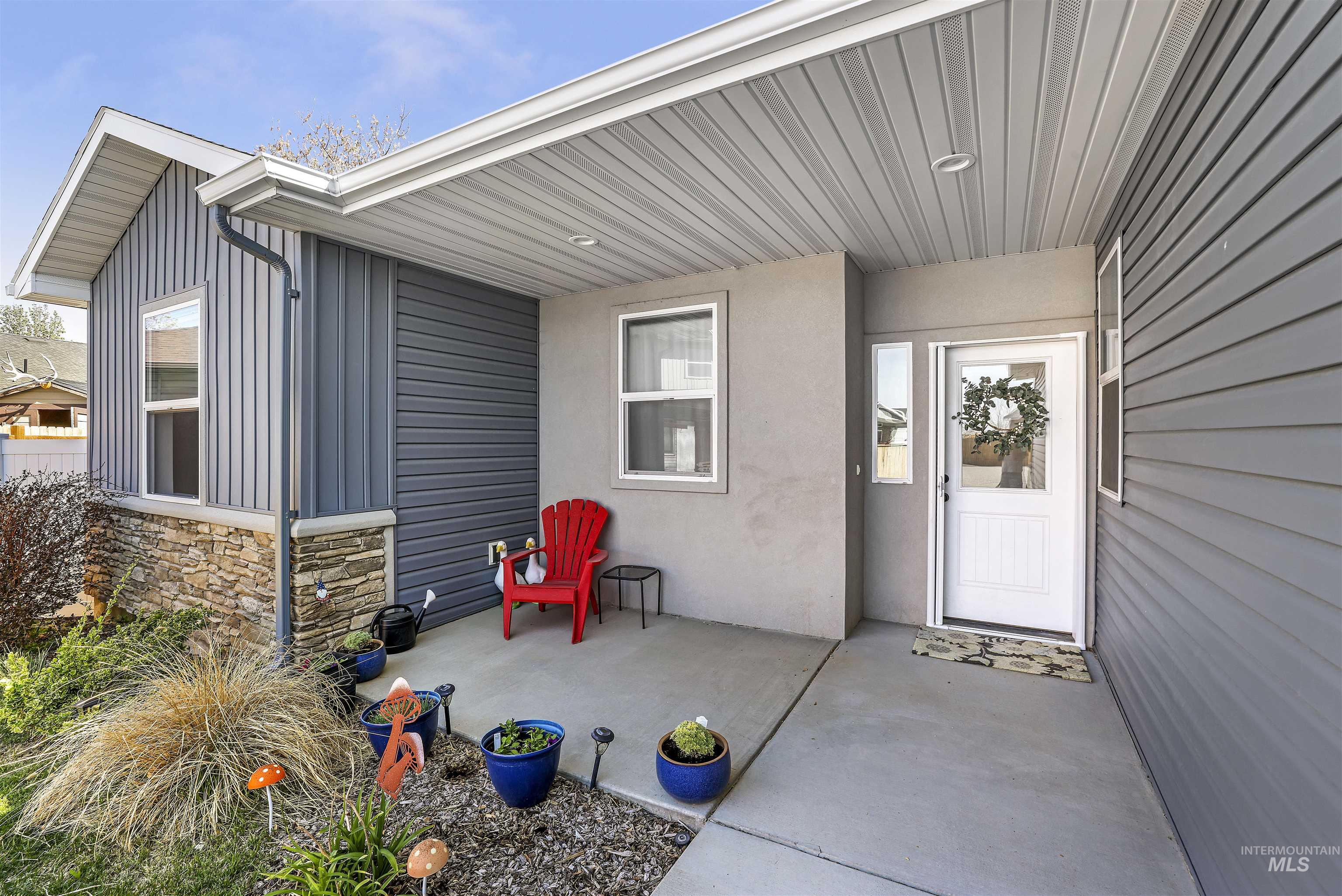 929 Applewood Dr, Buhl, Idaho 83316, 3 Bedrooms, 2 Bathrooms, Residential For Sale, Price $390,000, 98943068