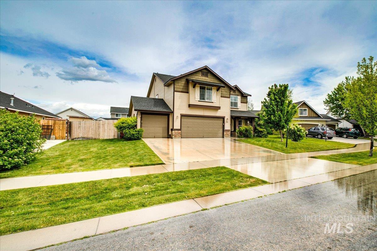 1110 N Finsbury Avenue, Star, Idaho 83669, 4 Bedrooms, 3 Bathrooms, Residential For Sale, Price $514,900, 98943102