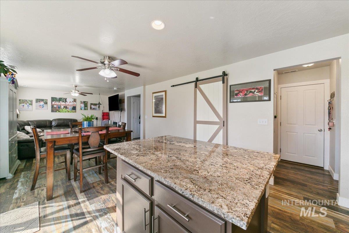1110 N Finsbury Avenue, Star, Idaho 83669, 4 Bedrooms, 3 Bathrooms, Residential For Sale, Price $514,900, 98943102