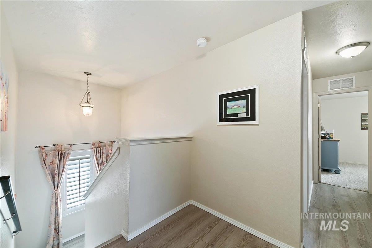 1110 N Finsbury Avenue, Star, Idaho 83669, 4 Bedrooms, 3 Bathrooms, Residential For Sale, Price $514,900, 98943102