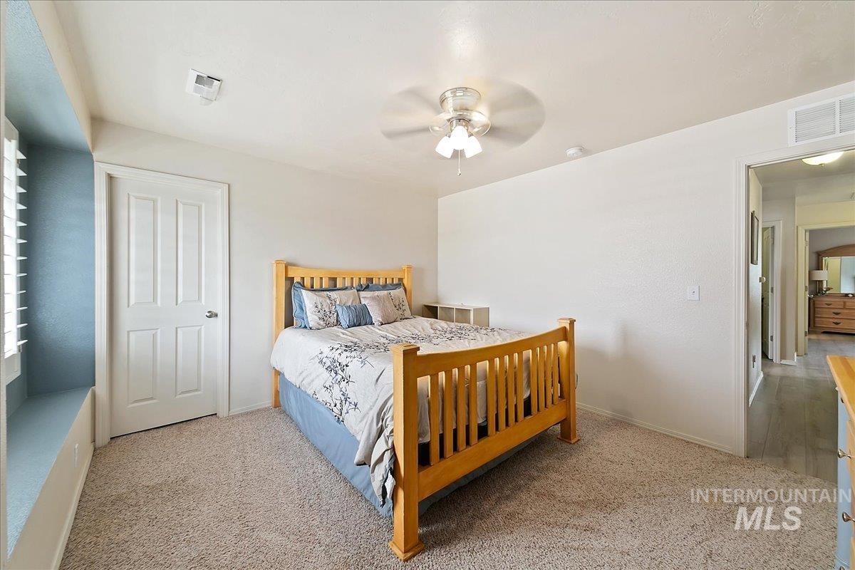 1110 N Finsbury Avenue, Star, Idaho 83669, 4 Bedrooms, 3 Bathrooms, Residential For Sale, Price $514,900, 98943102