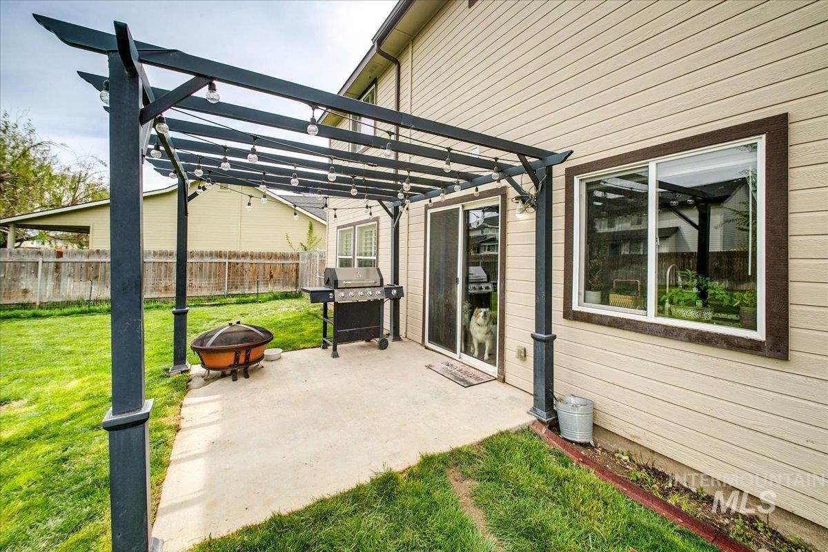 1110 N Finsbury Avenue, Star, Idaho 83669, 4 Bedrooms, 3 Bathrooms, Residential For Sale, Price $514,900, 98943102