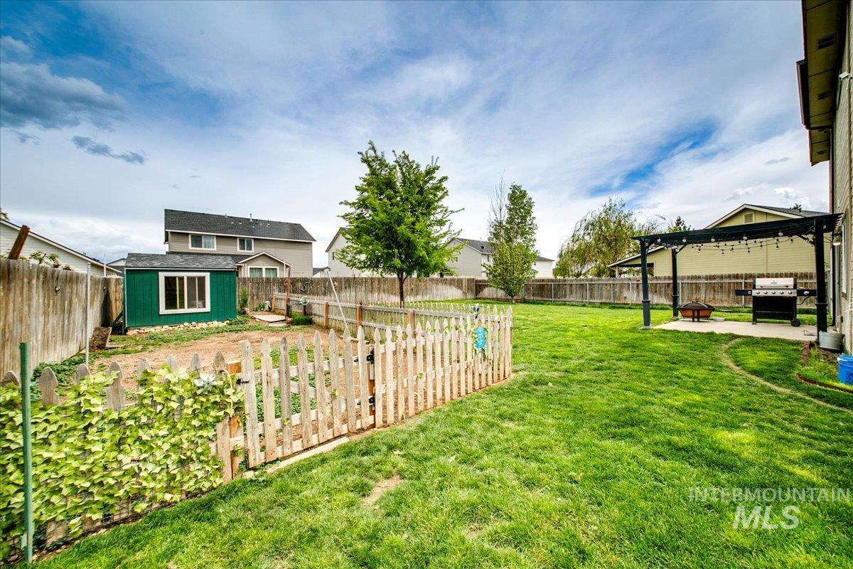 1110 N Finsbury Avenue, Star, Idaho 83669, 4 Bedrooms, 3 Bathrooms, Residential For Sale, Price $514,900, 98943102
