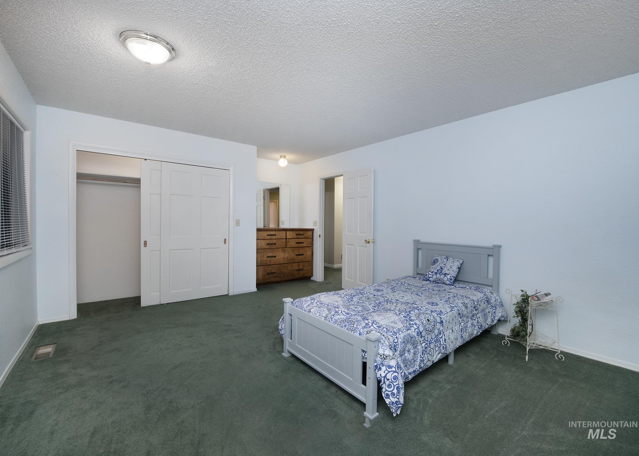 4371 N Grand View Lane, Ontario, Oregon 97914, 3 Bedrooms, 2.5 Bathrooms, Residential For Sale, Price $599,900, 98943108