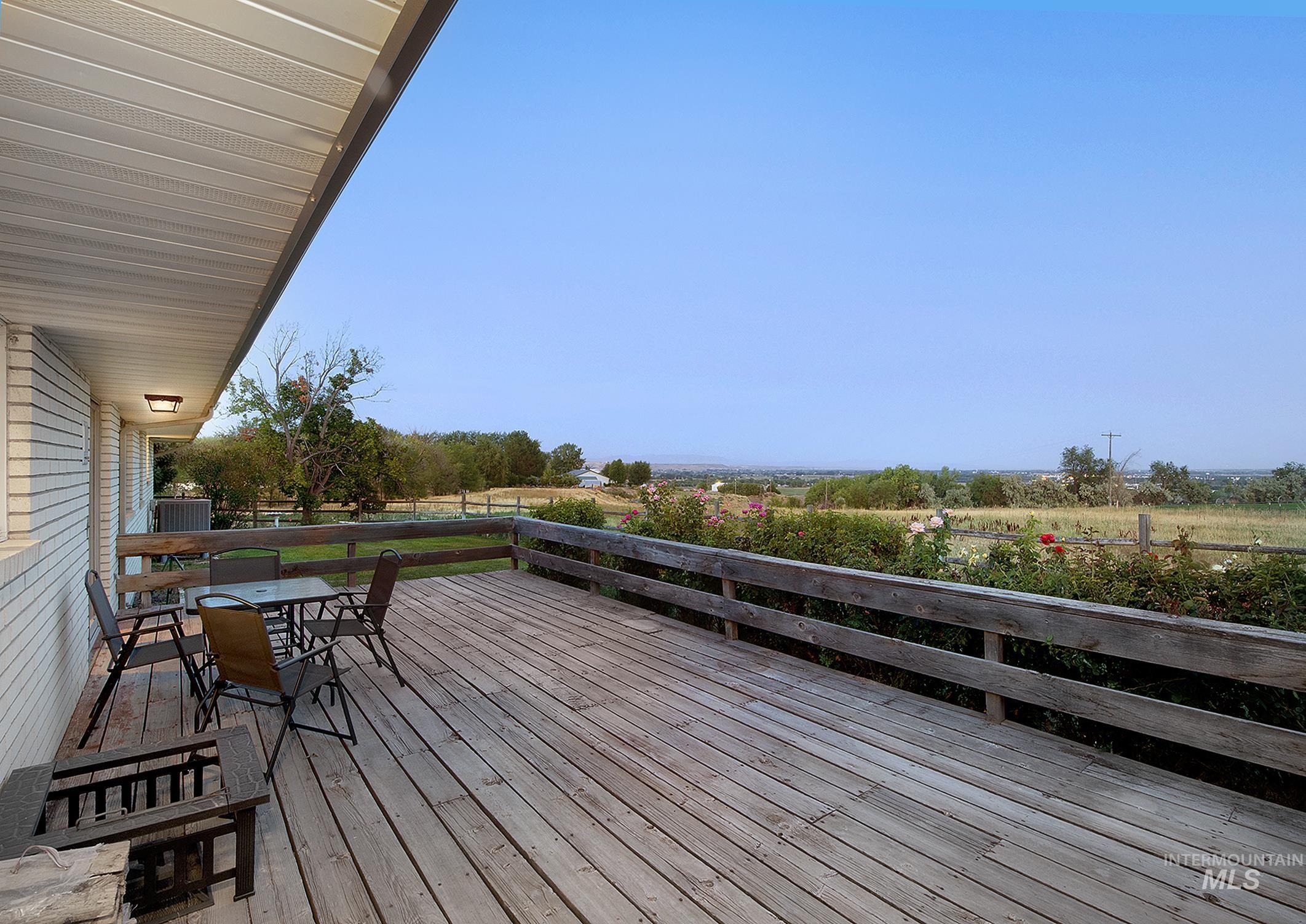 4371 N Grand View Lane, Ontario, Oregon 97914, 3 Bedrooms, 2.5 Bathrooms, Residential For Sale, Price $599,900, 98943108