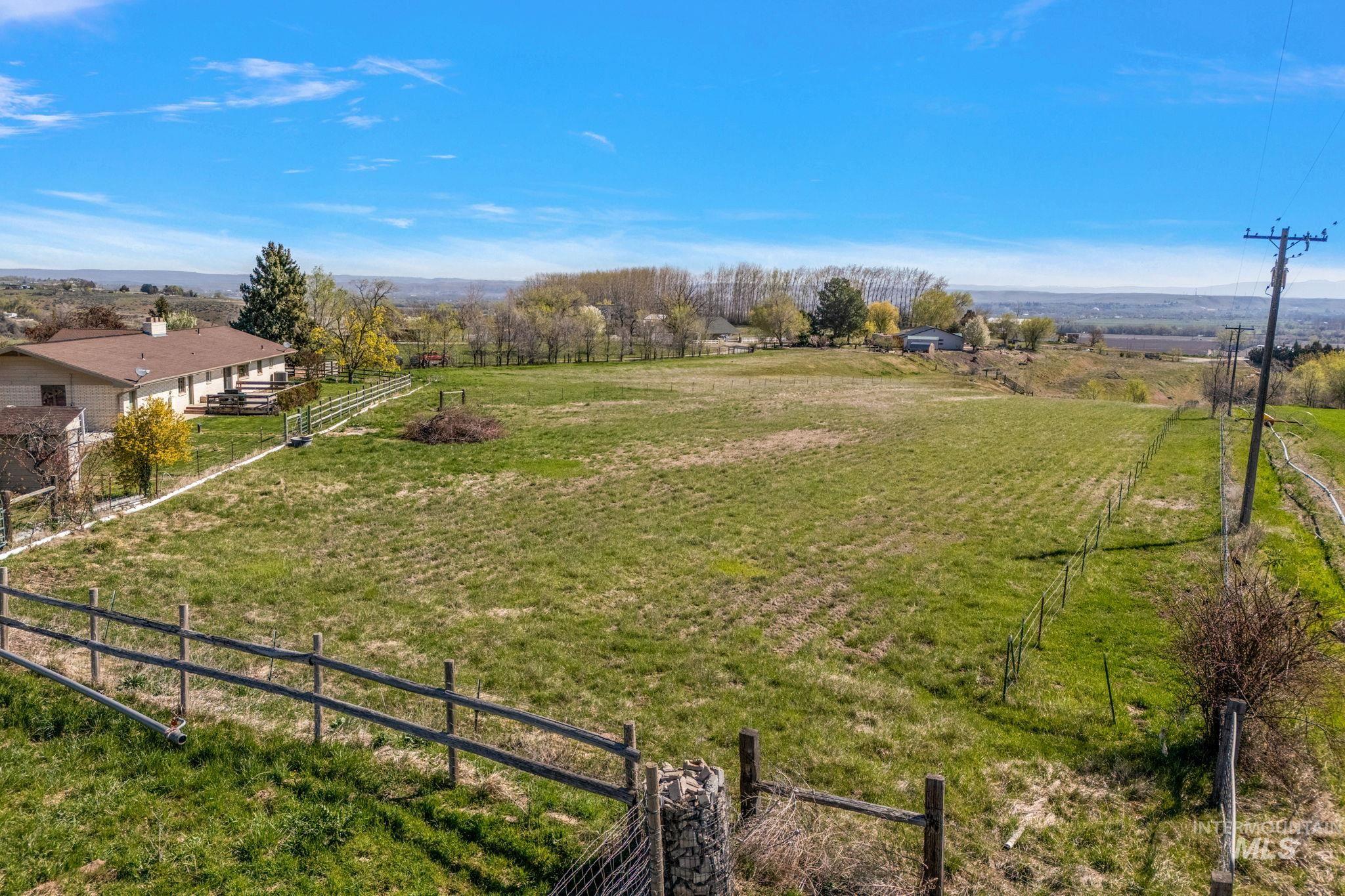 4371 N Grand View Lane, Ontario, Oregon 97914, 3 Bedrooms, 2.5 Bathrooms, Residential For Sale, Price $649,900, 98943108