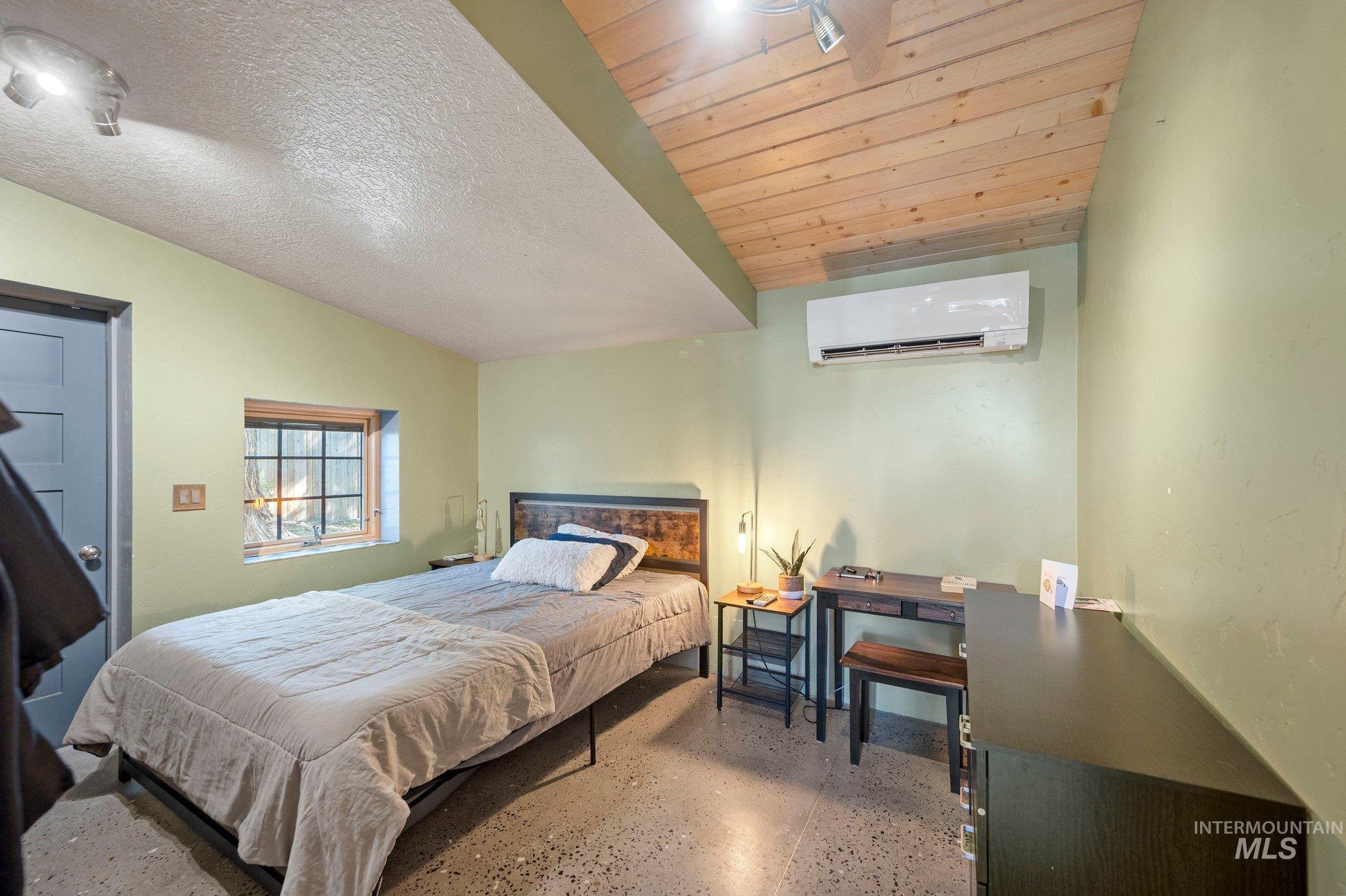 970 N Clithero Dr, Boise, Idaho 83703, 2 Bedrooms, 2 Bathrooms, Residential For Sale, Price $485,000, 98943128