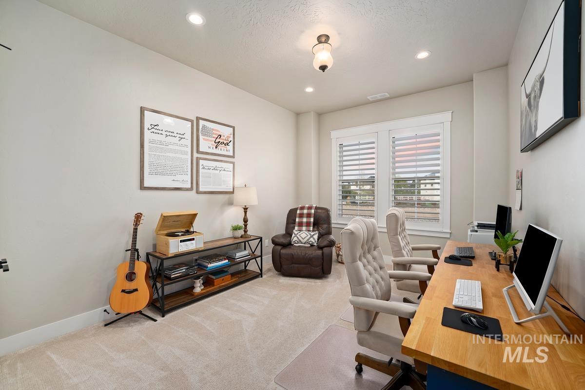 15111 Pinehurst Way, Caldwell, Idaho 83607, 5 Bedrooms, 2.5 Bathrooms, Residential For Sale, Price $1,099,000, 98943140